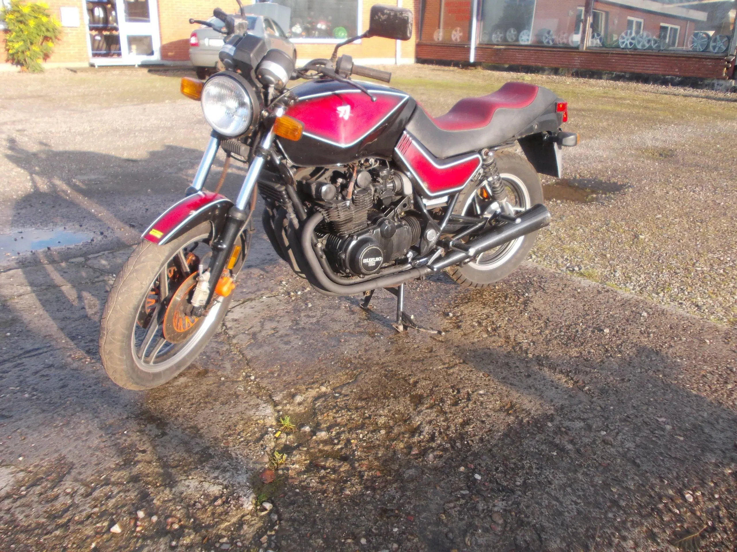 Suzuki Katana