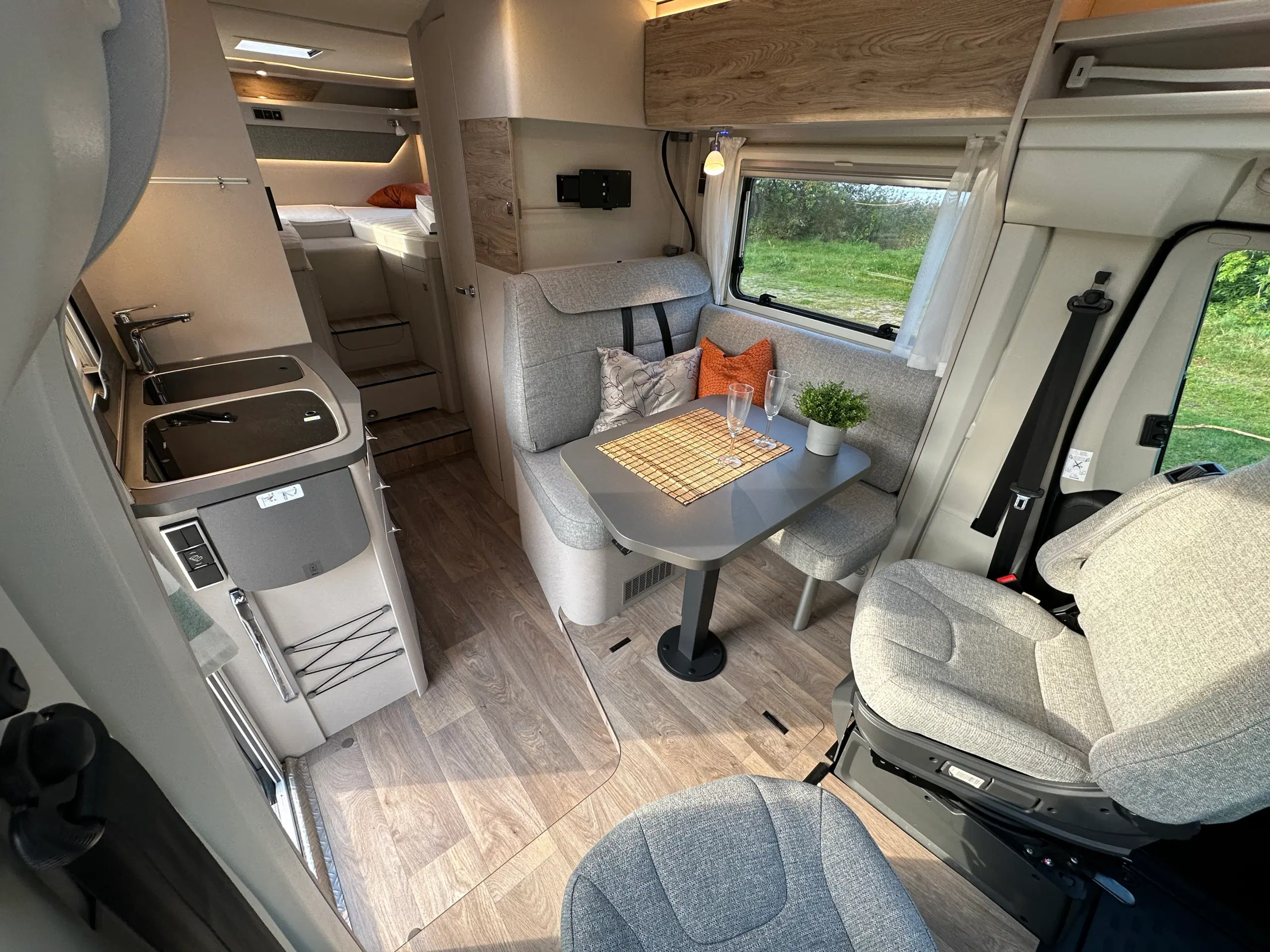 VOGN 8 | Autocamper udlejes | HYMER- EXSIS T580