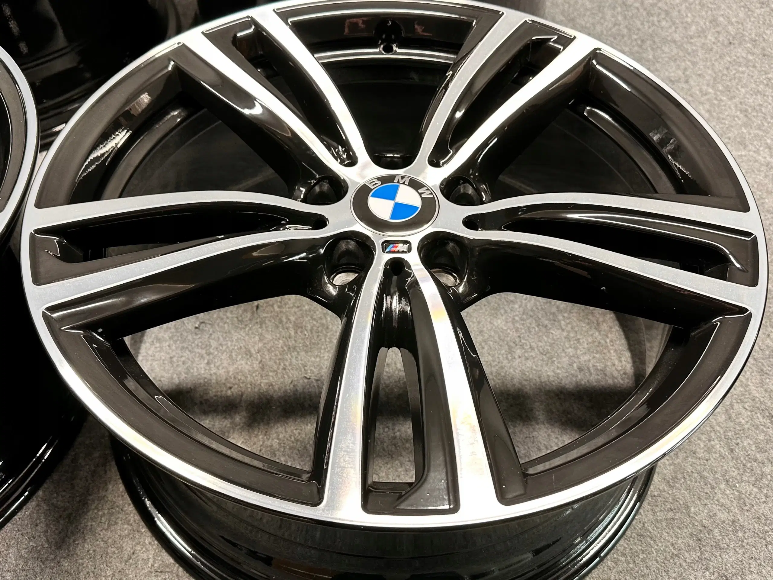 BMW 3 4 F30 F31 F32 F36 19 442M 8J og 85J x 19"