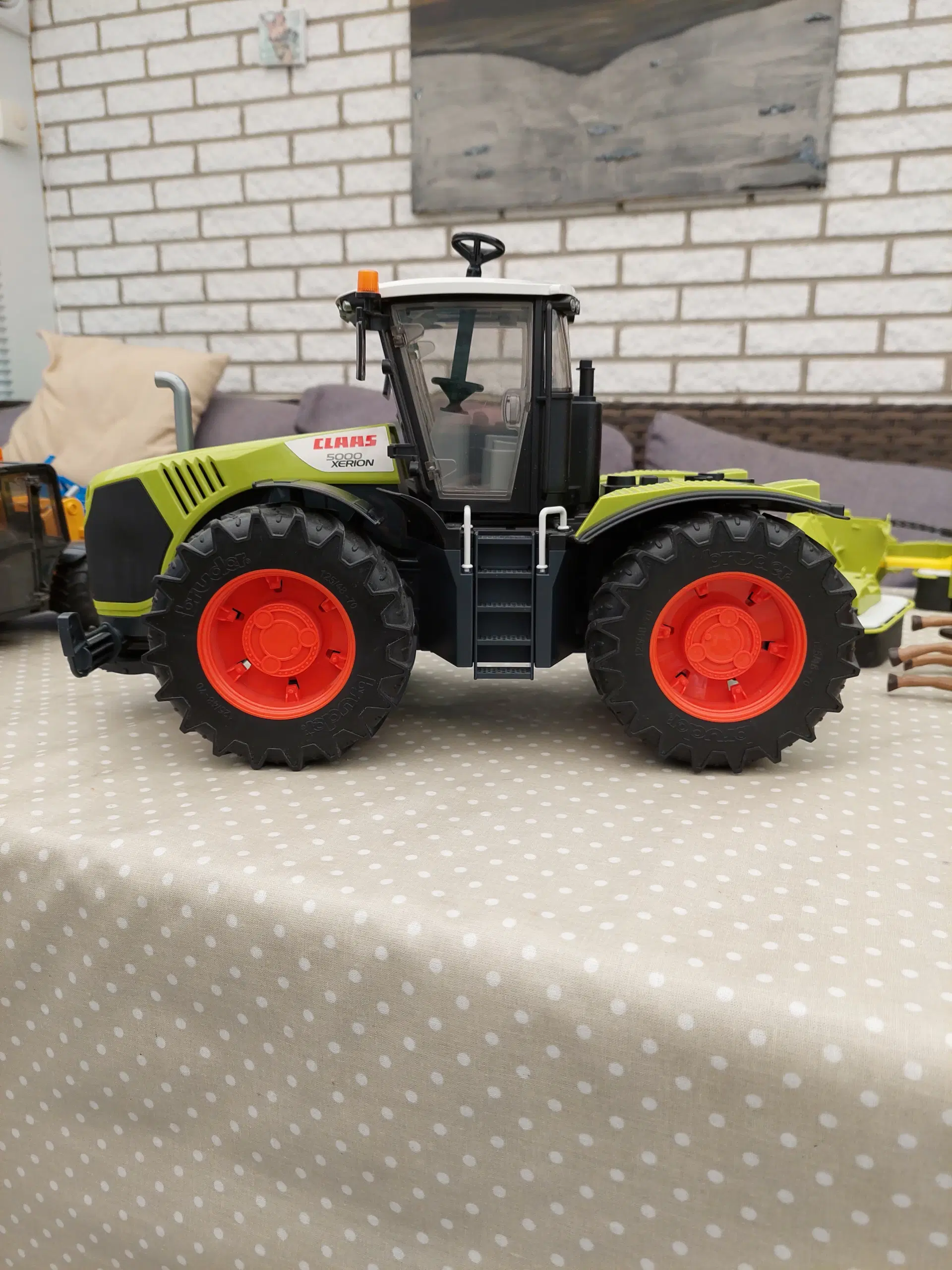 Bruder claas 5000 traktor