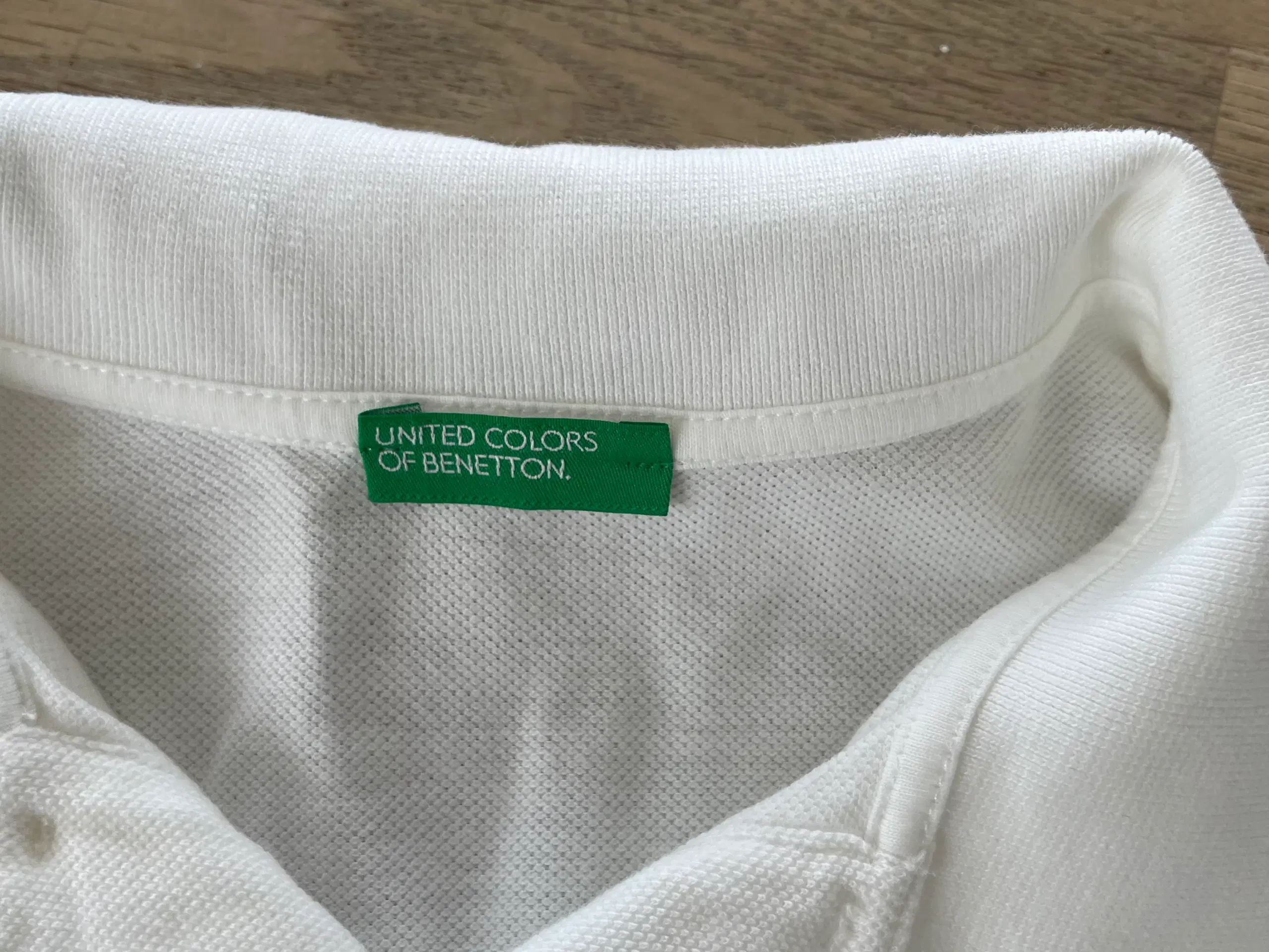 Polo T-shirt fra Benetton str 11-12år