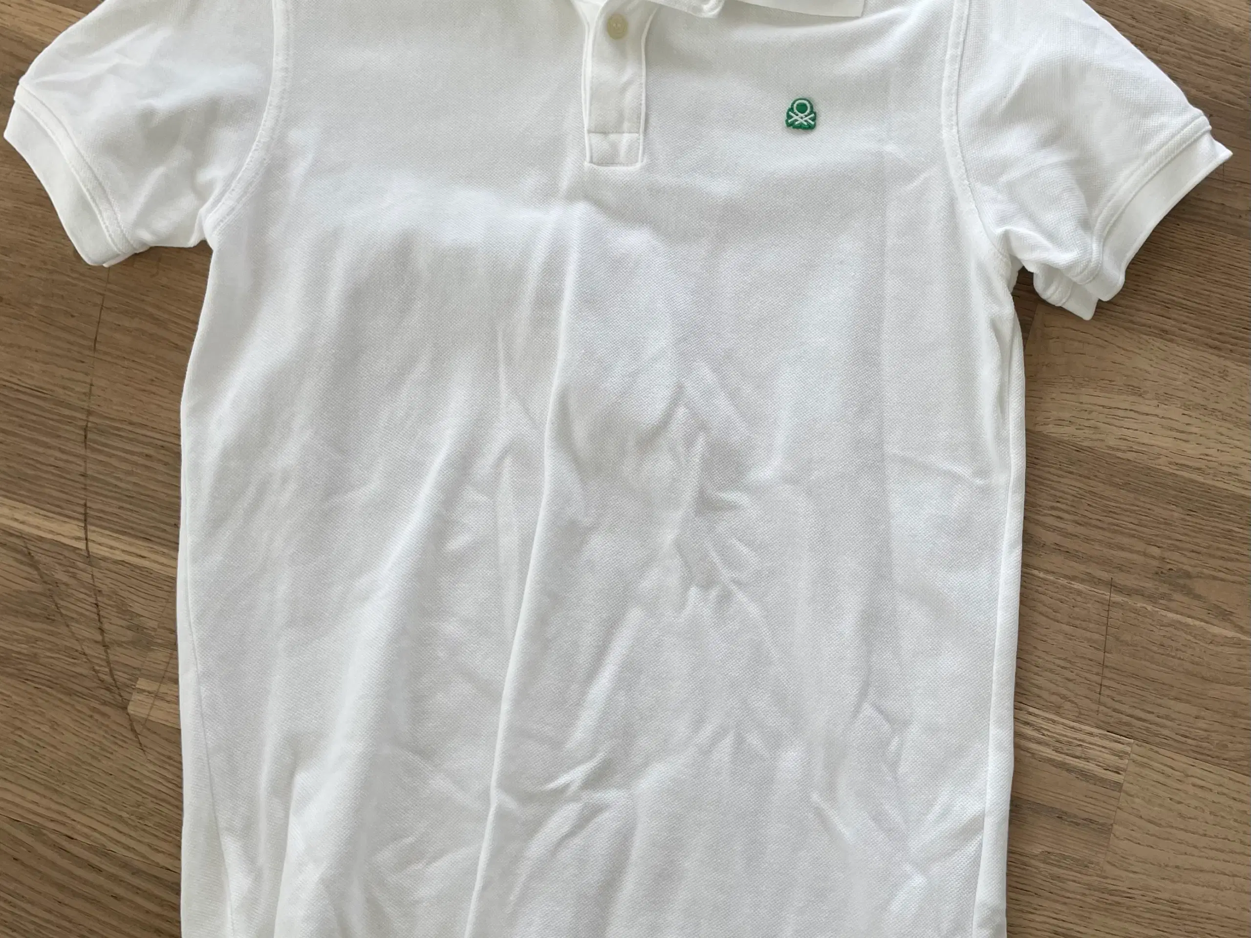 Polo T-shirt fra Benetton str 11-12år