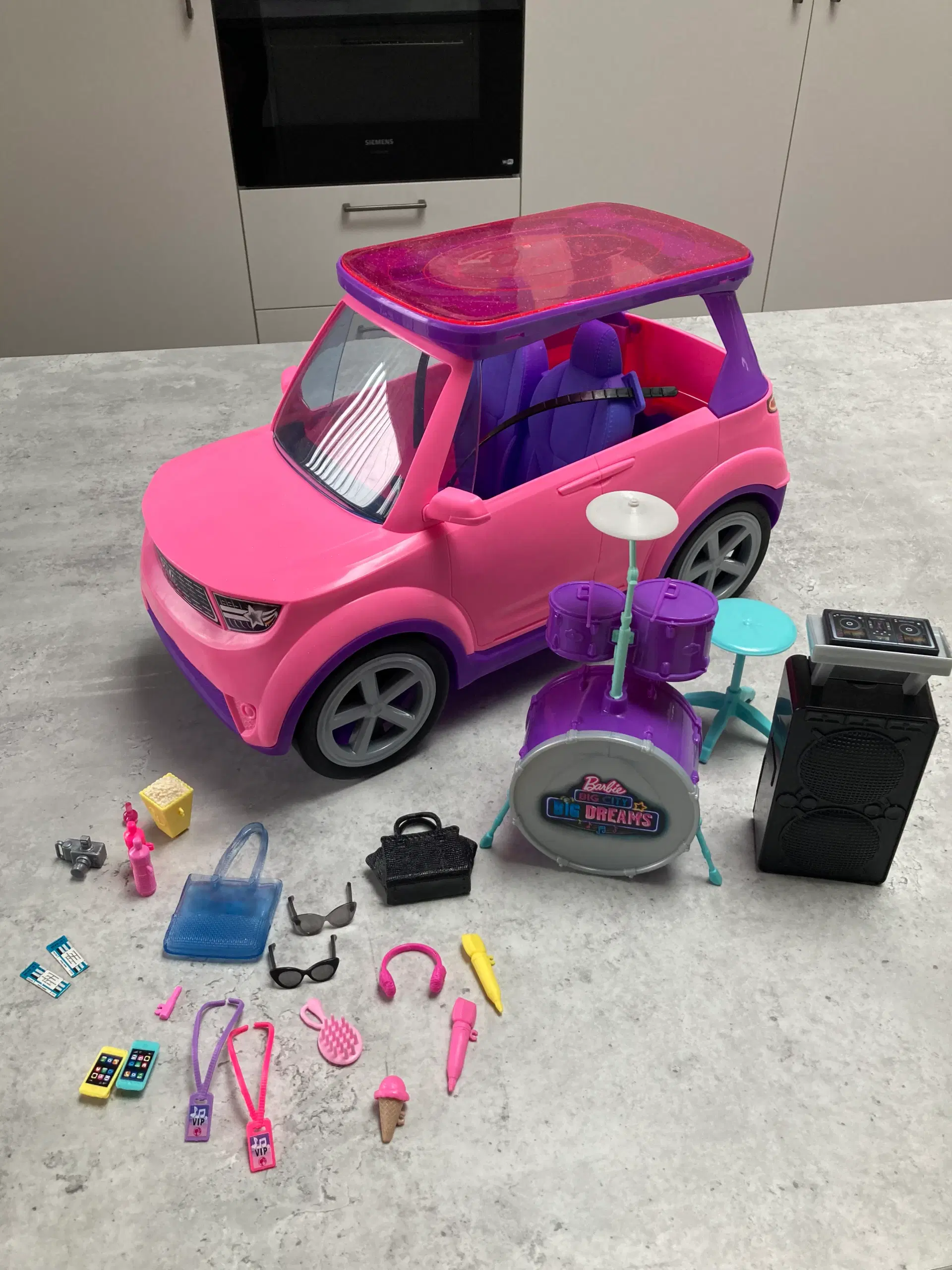 Barbie transformerbar SUV