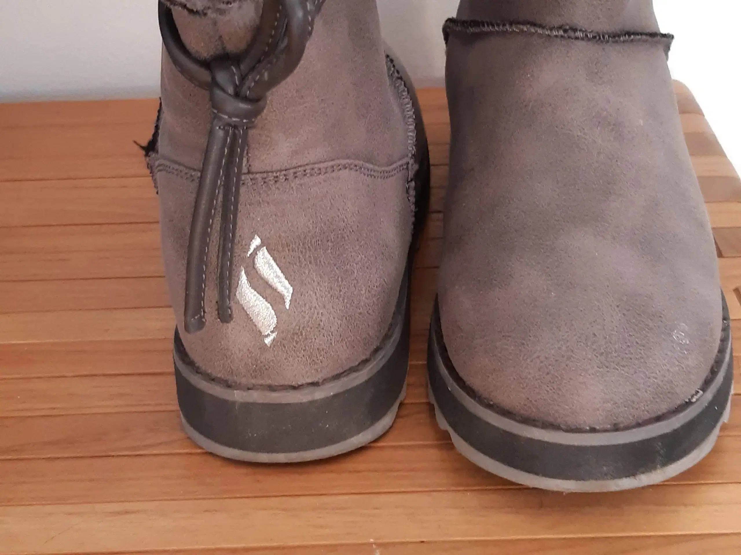 Skechers støvler 37