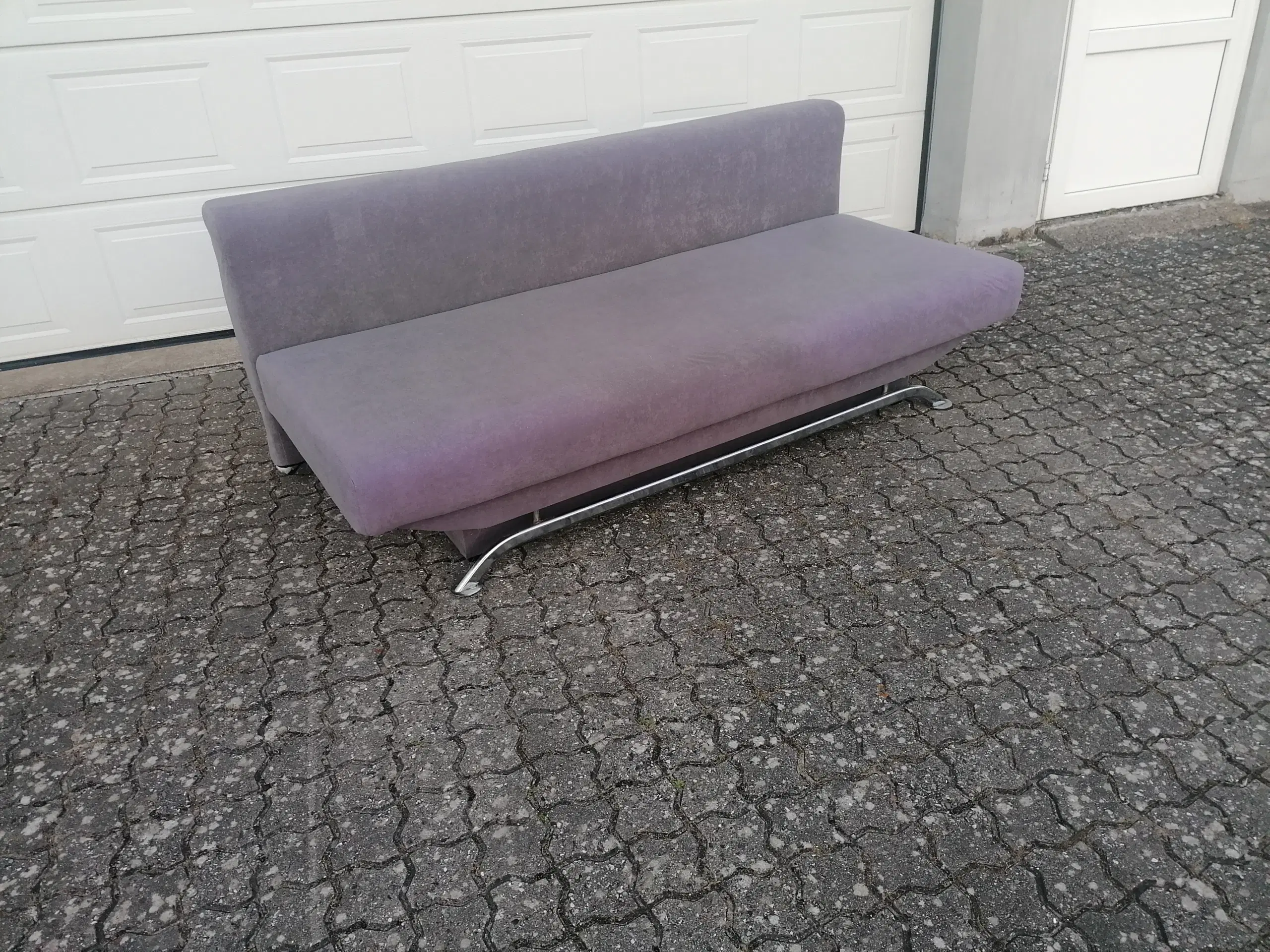 Sovesofa Udslået LxB 194x145 cm