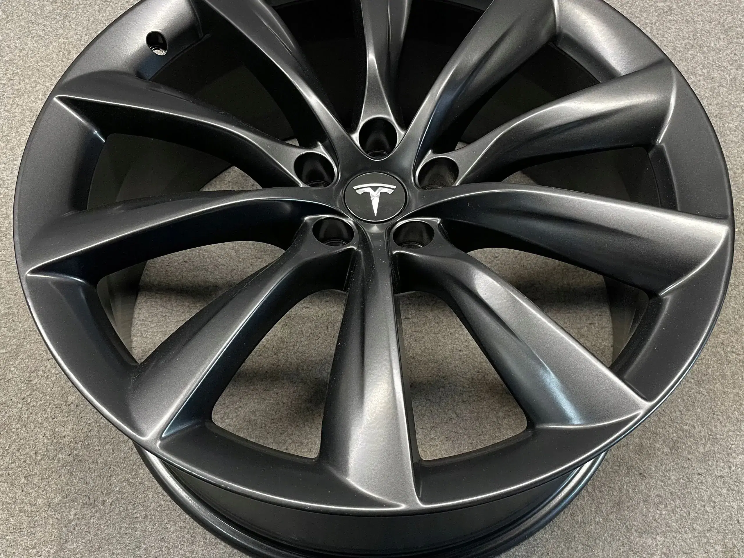 FÆLGE Tesla X 9J i 10J x 22" 5x120