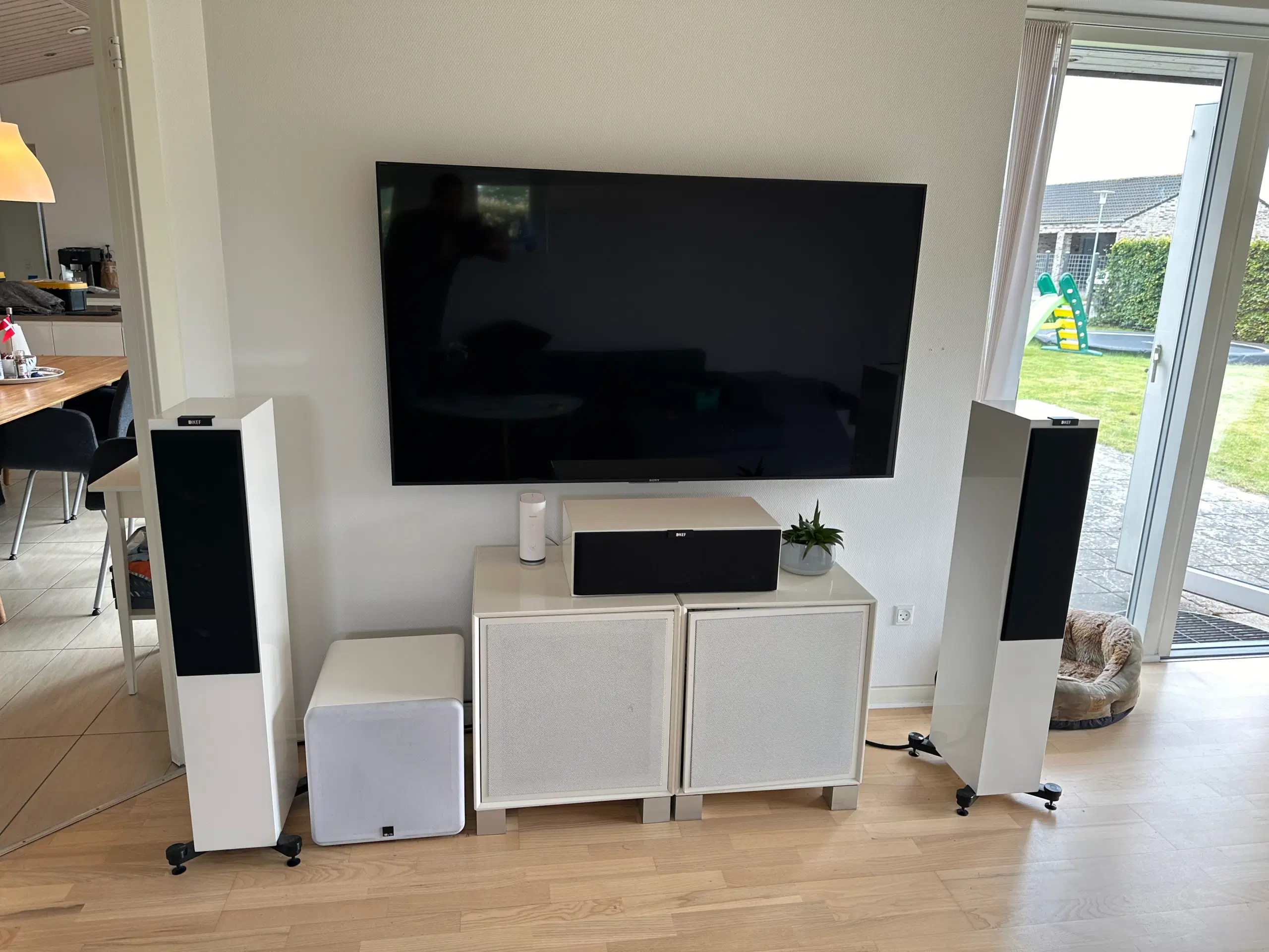 KEF R200C i hvid Centerhøjttaler