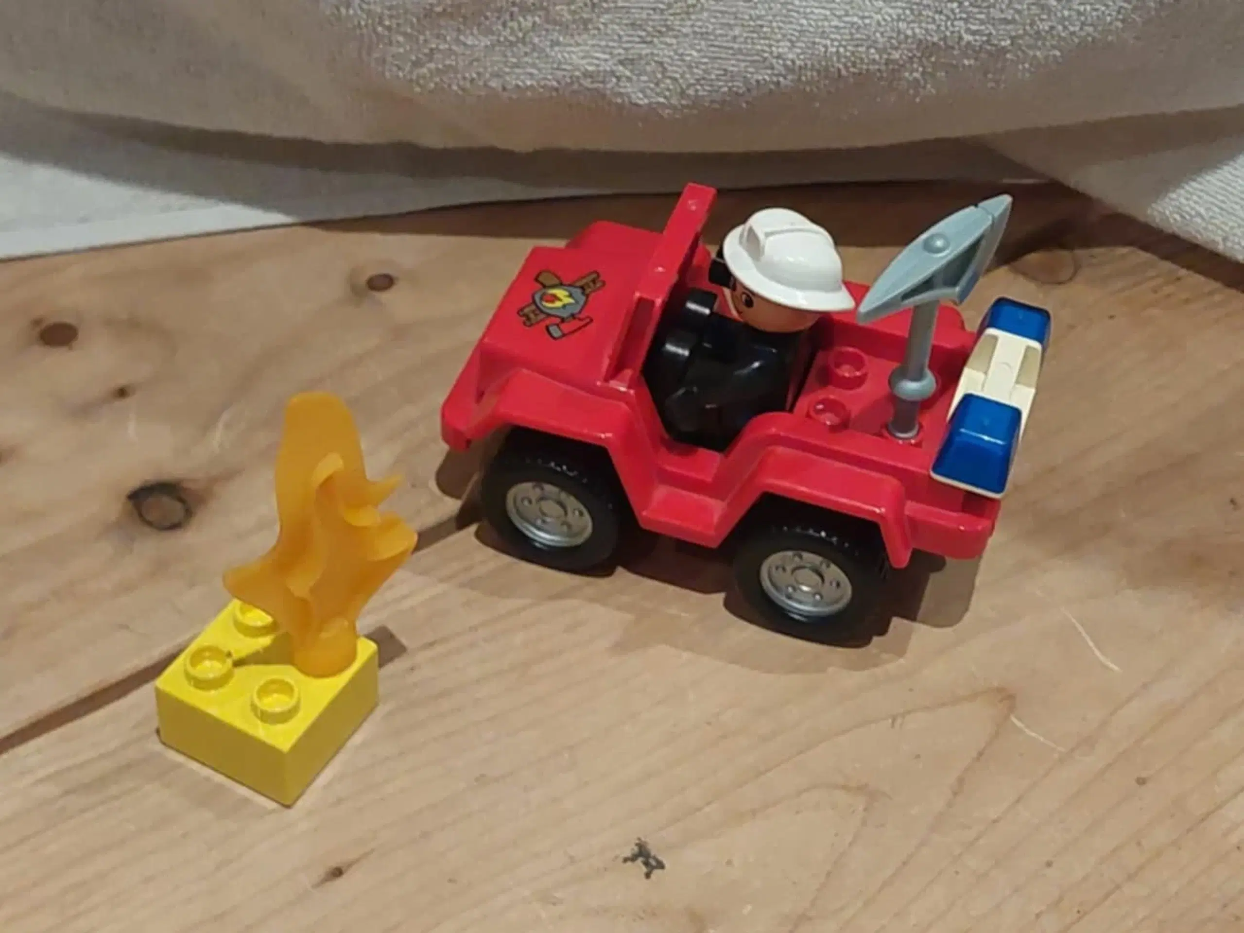 Lego DUPLO brandbil