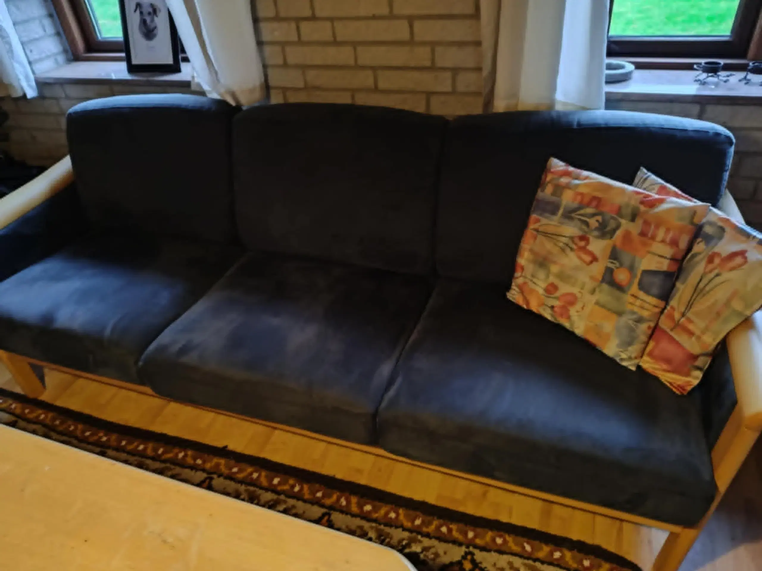 Blå velholdt sofa