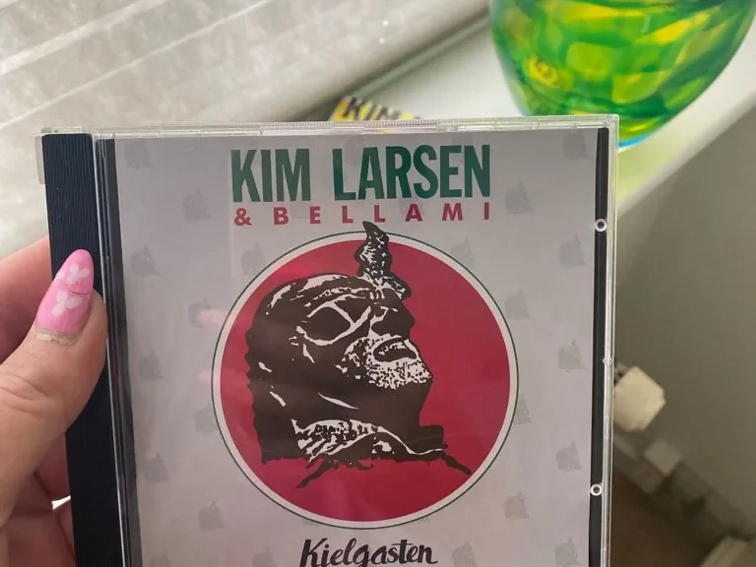 Kim Larsen og Bellami kielgasten