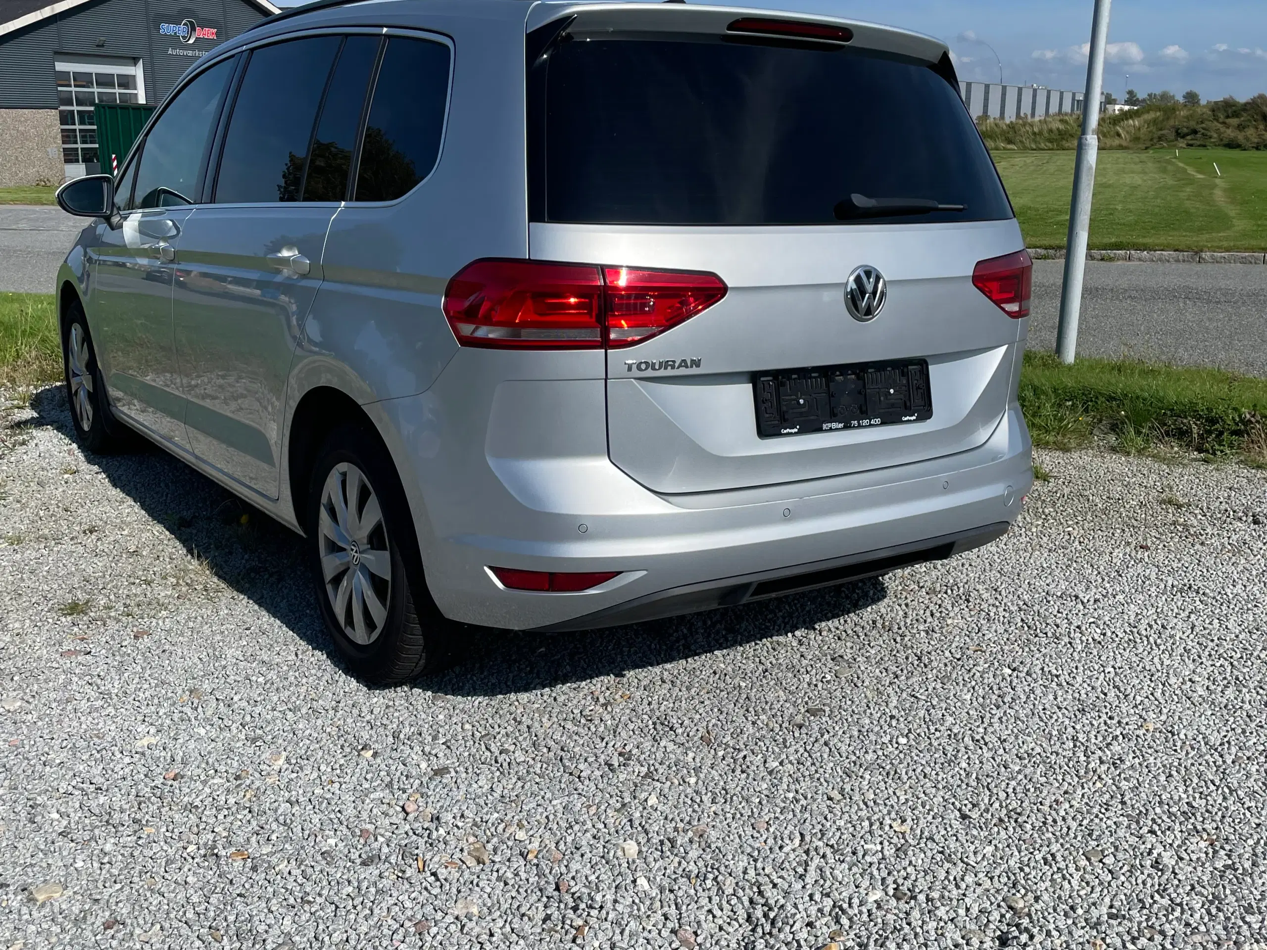 VW TOURAN 16  VAN