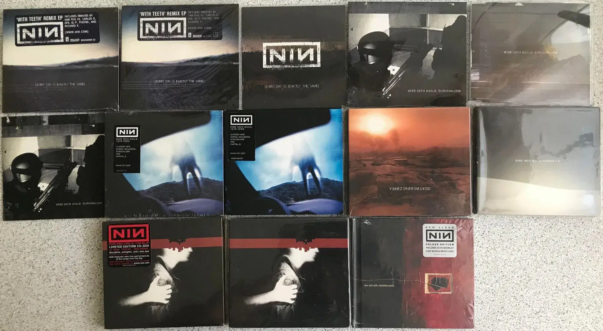 Nine Inch Nails stuff til salg