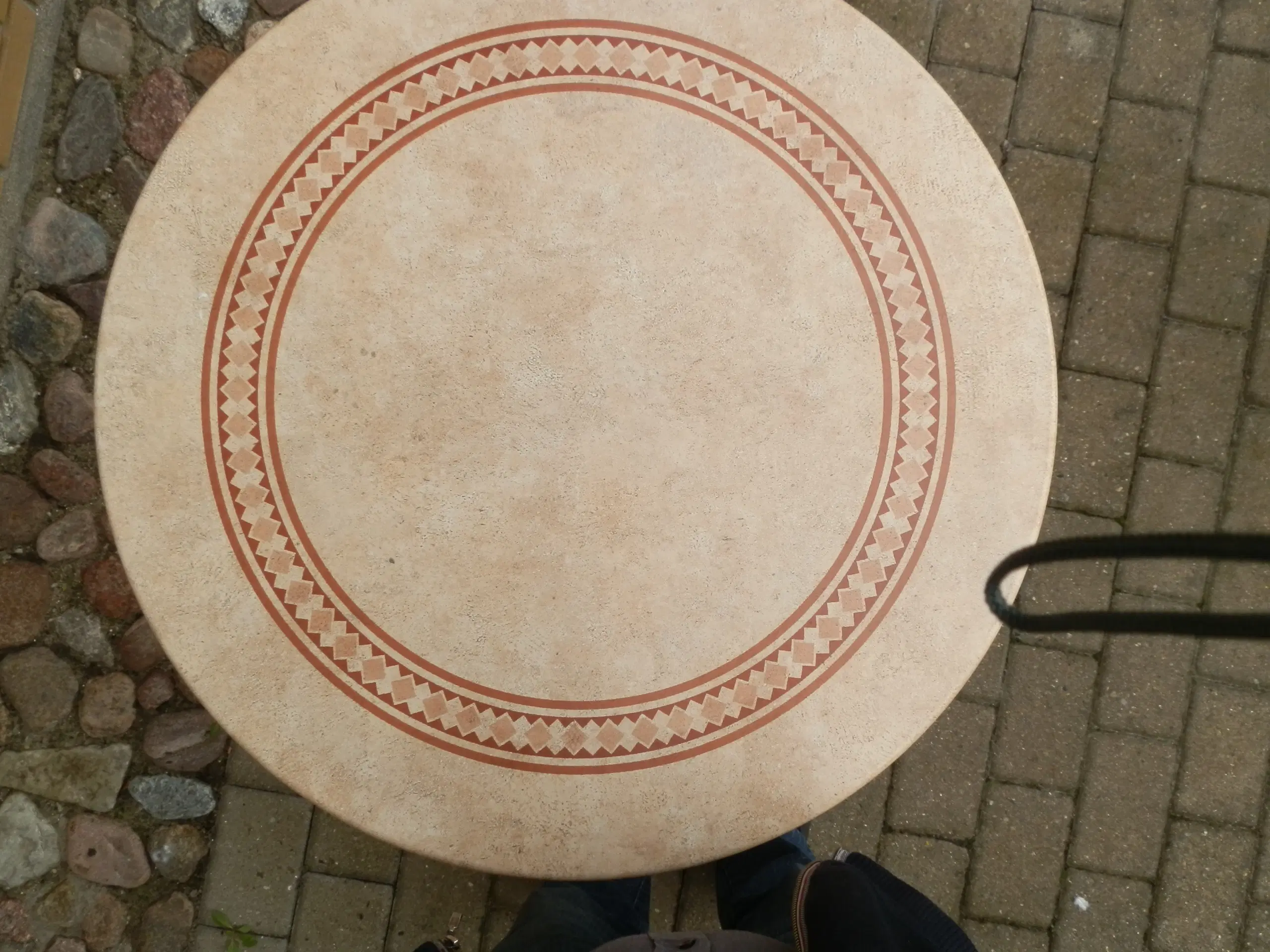 Rundt Cafe / Havebord 79 cm i diameter