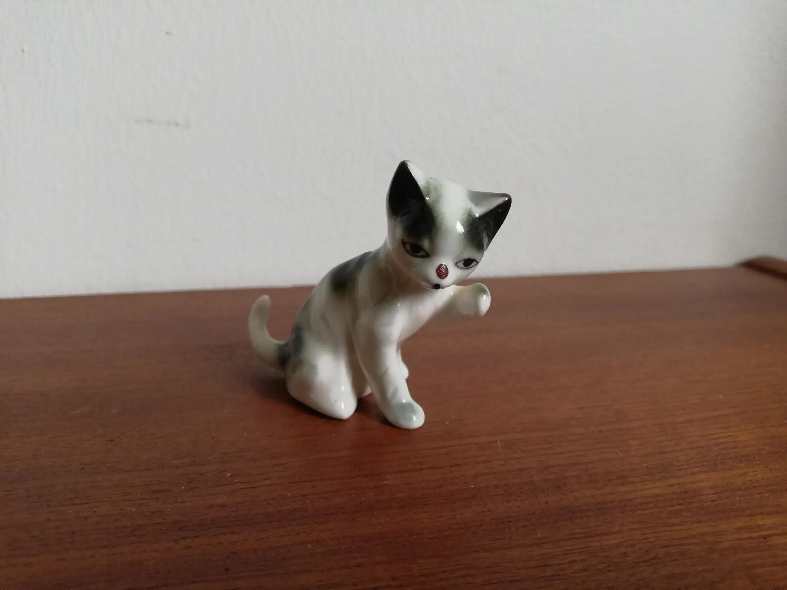 Porcelæns kat