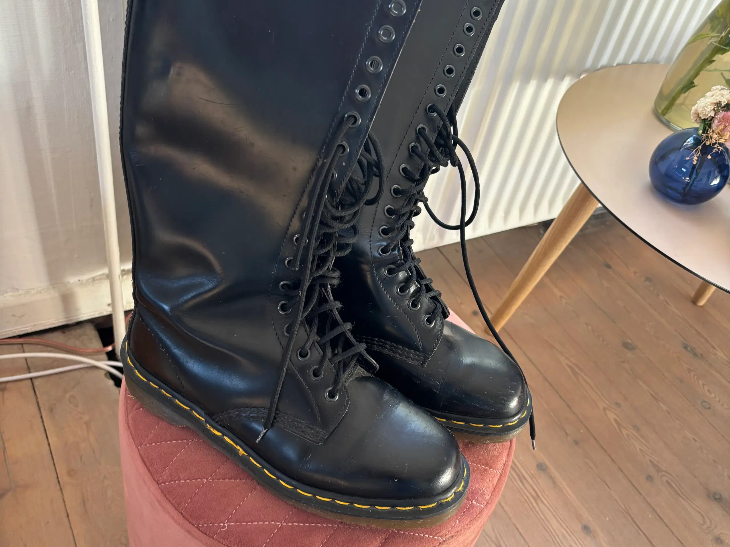 Dr. Martens 18 huls støvle str. 40