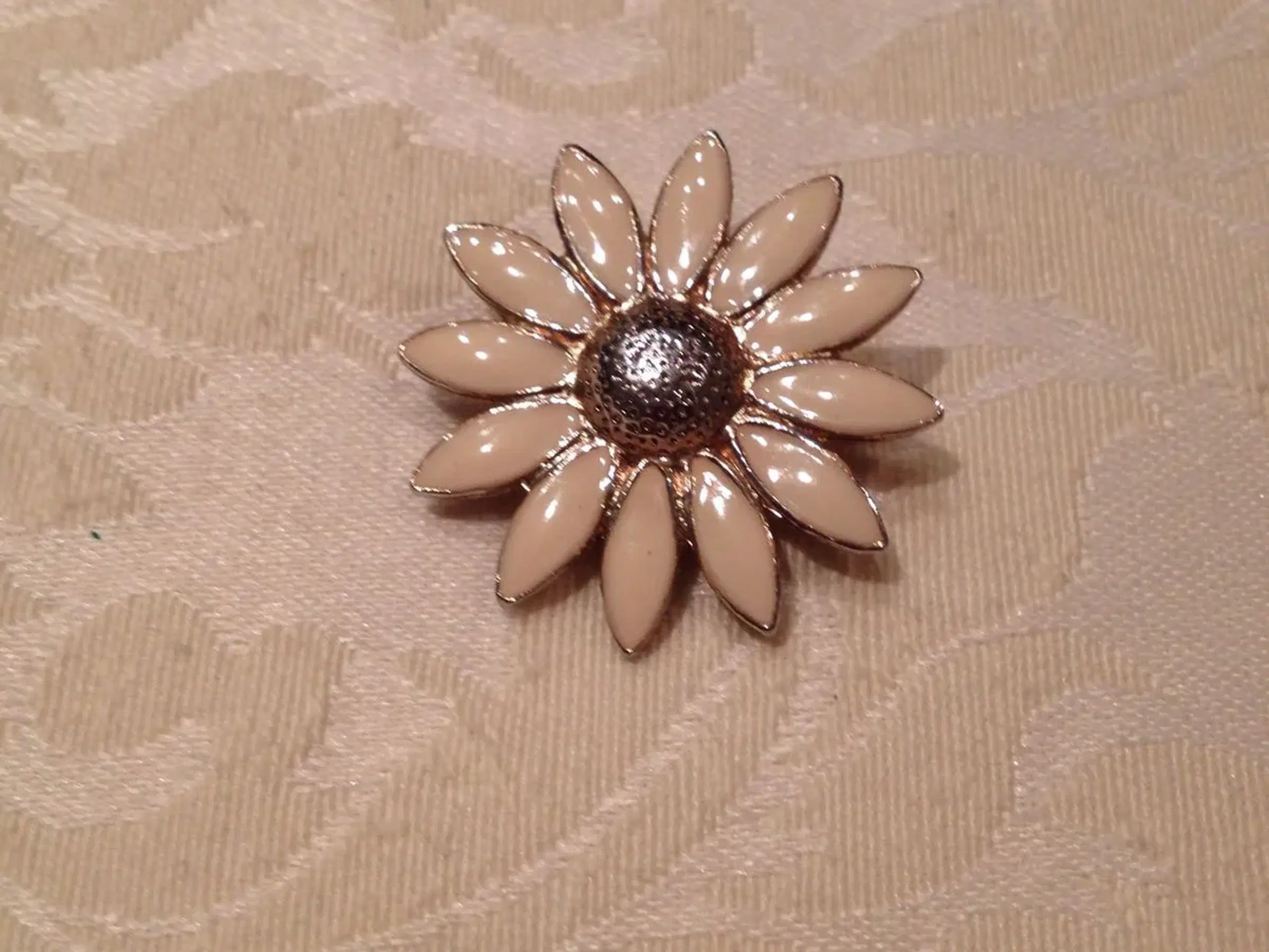 Broche  stjerne og marguerit