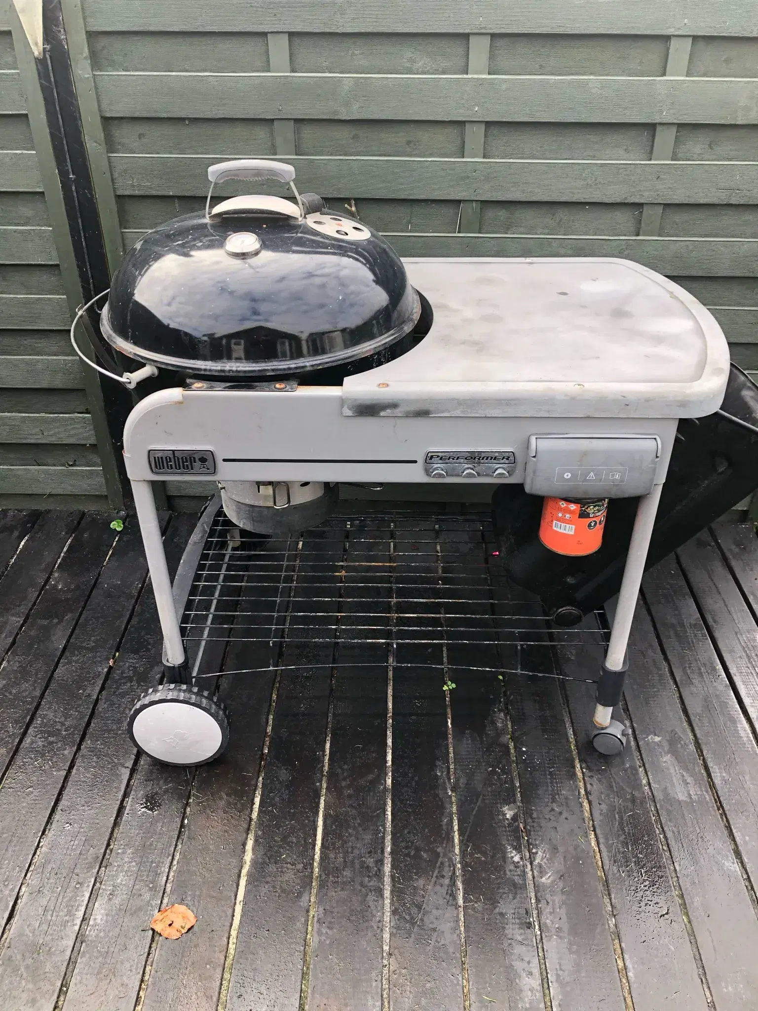 Weber kuglegrill m gastænding