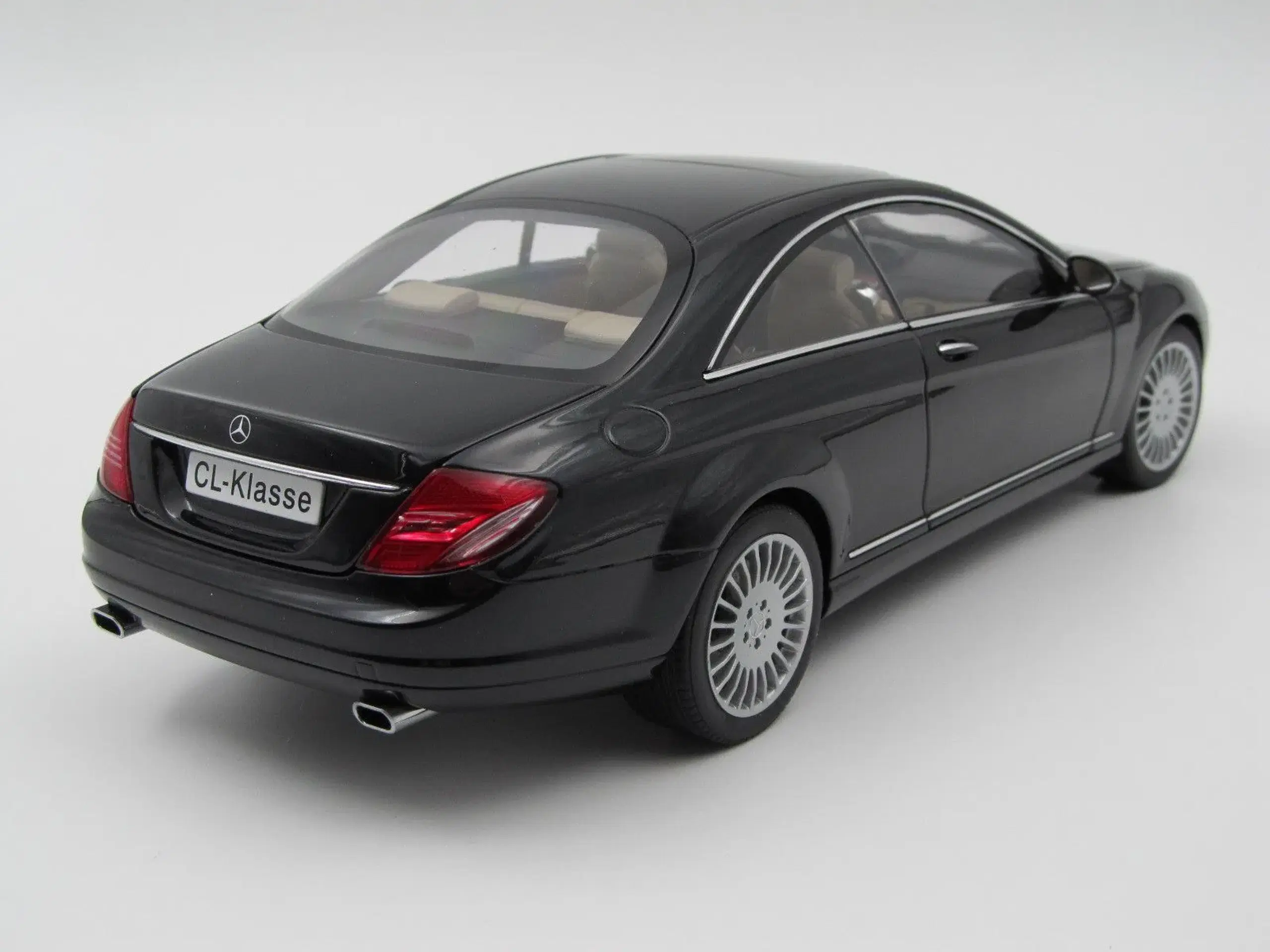 2007 Mercedes CL 500 1:18 - AUTOart