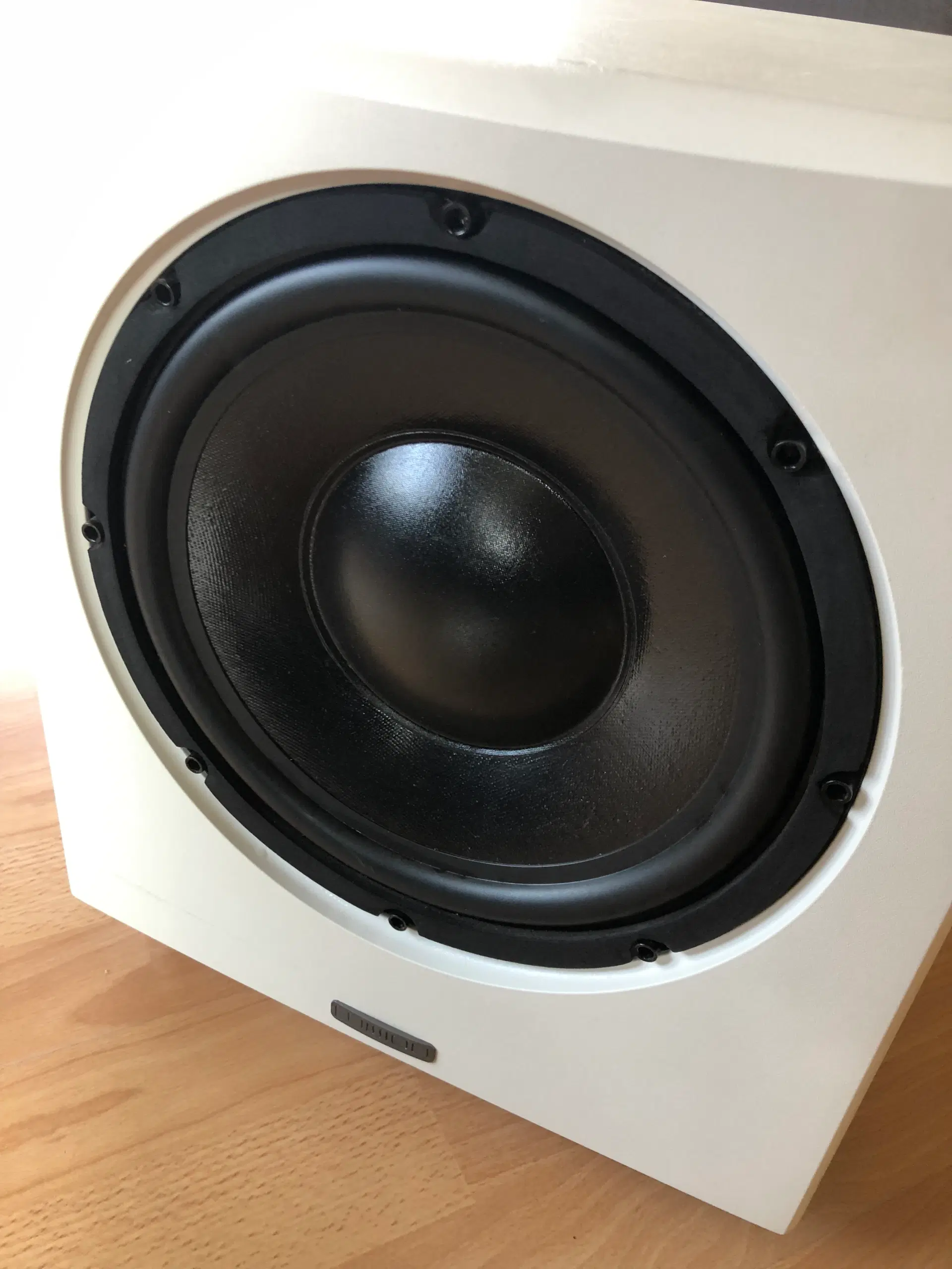 Aktiv subwoofer MISSION MS-200