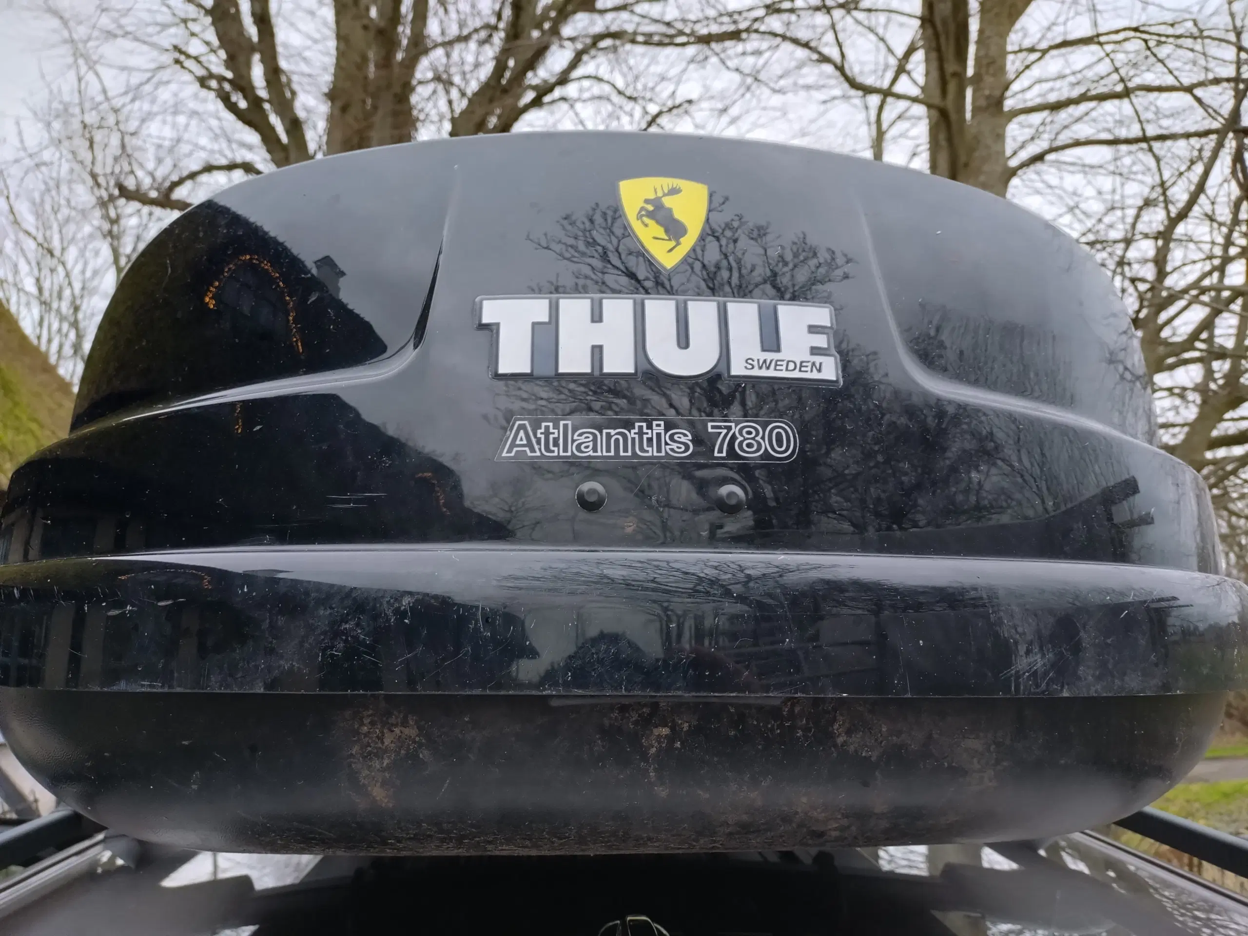 Tagboks UDLEJES UDLEJES Thule tagboks 480 liter