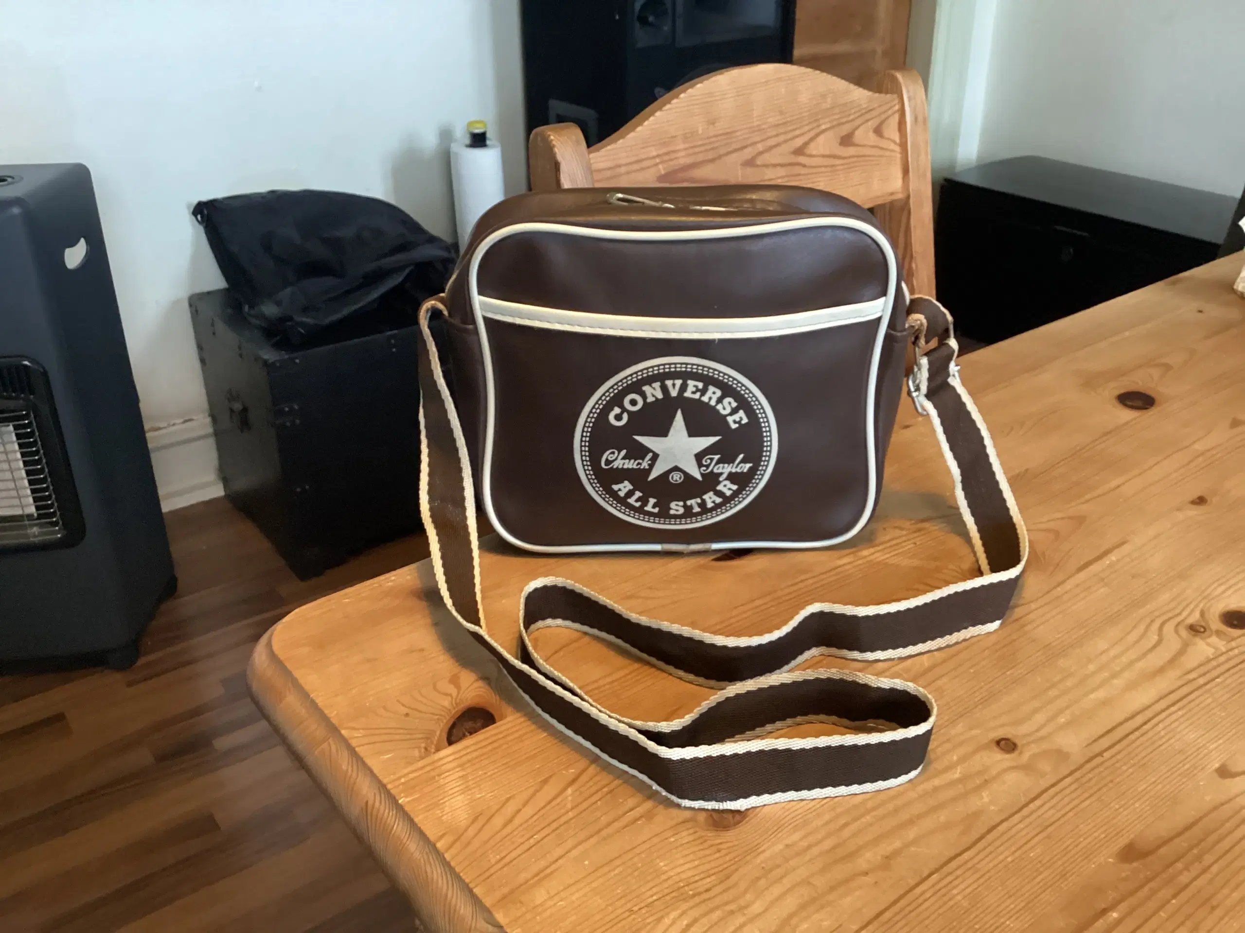 Converse Disel Octopus Tasker/ Punge