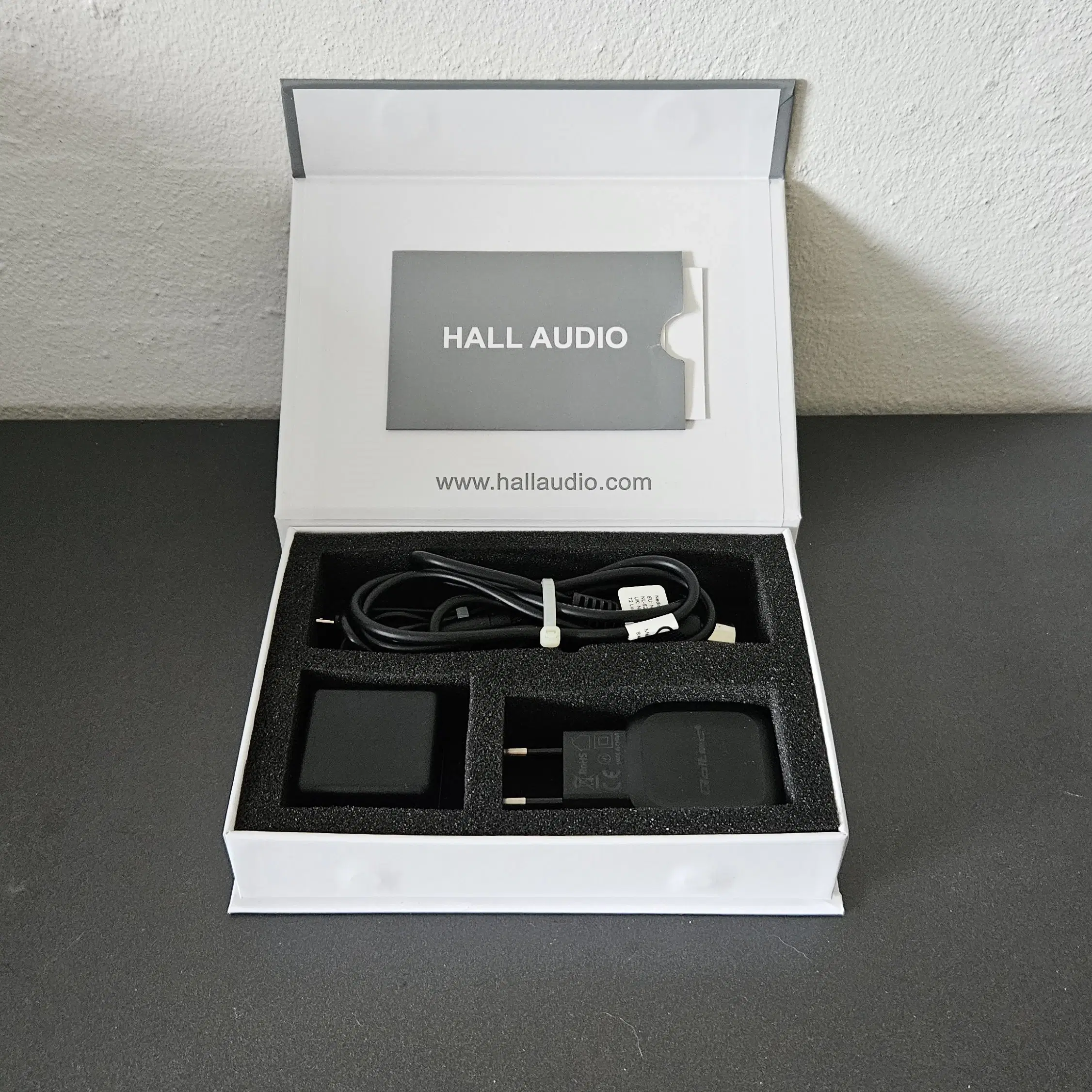 HALL Audio Bluetooth