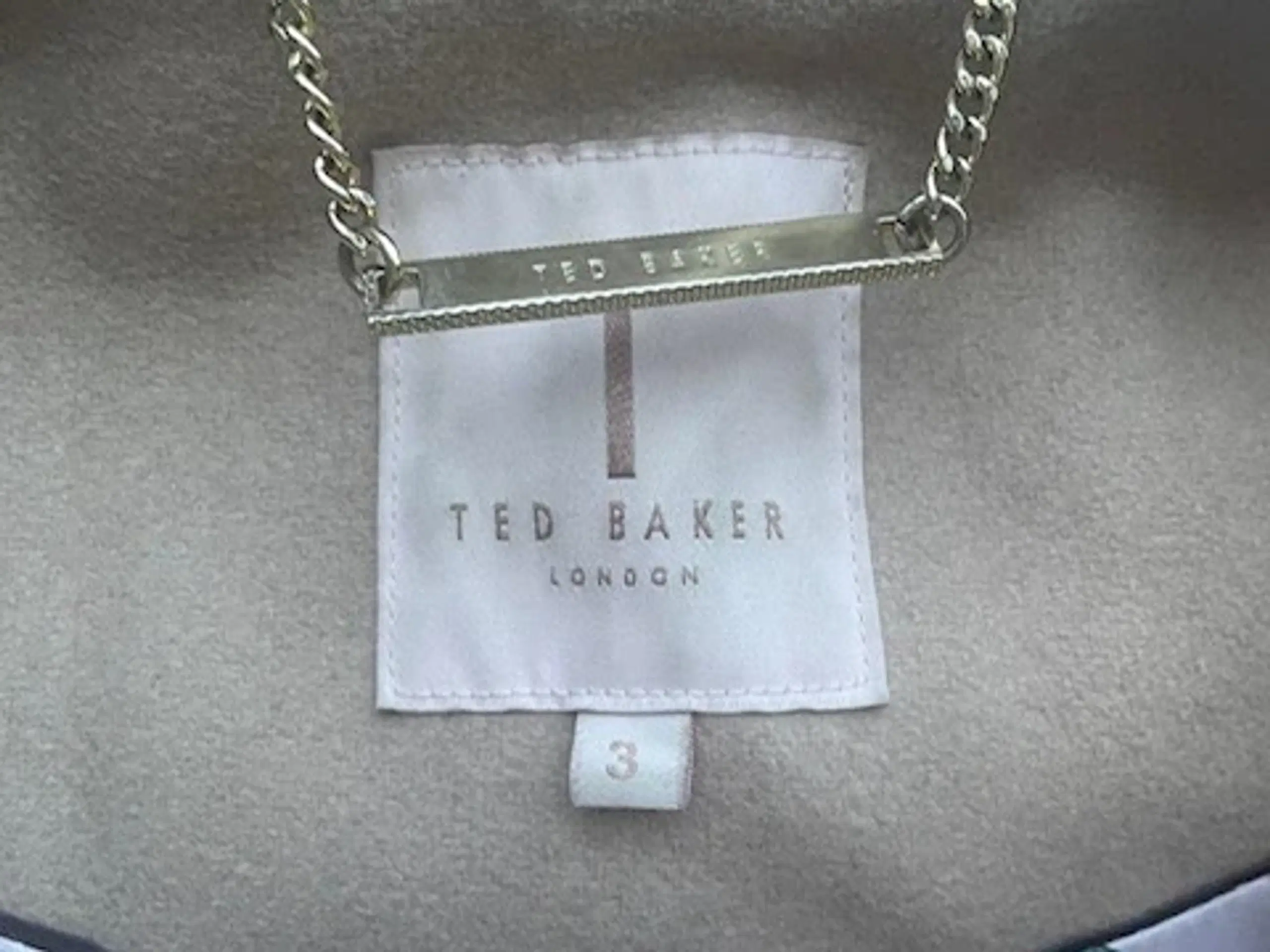 Ted Baker frakke