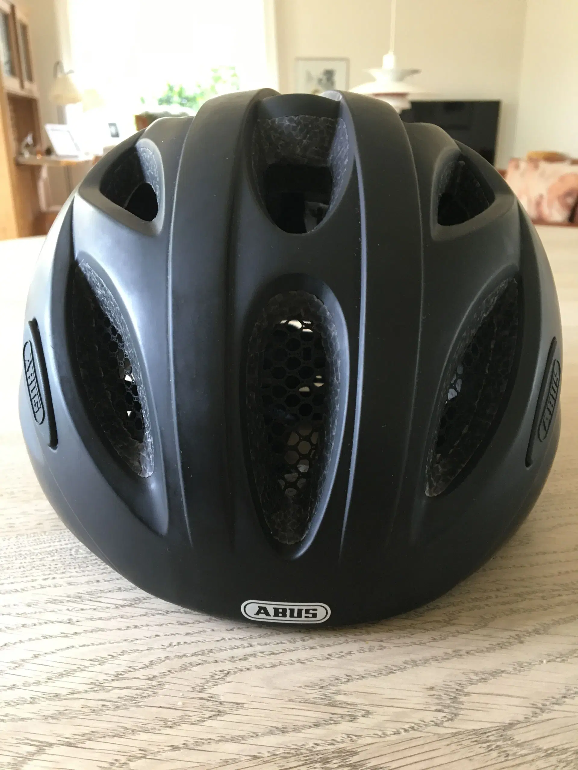 Abus cykelhjelm