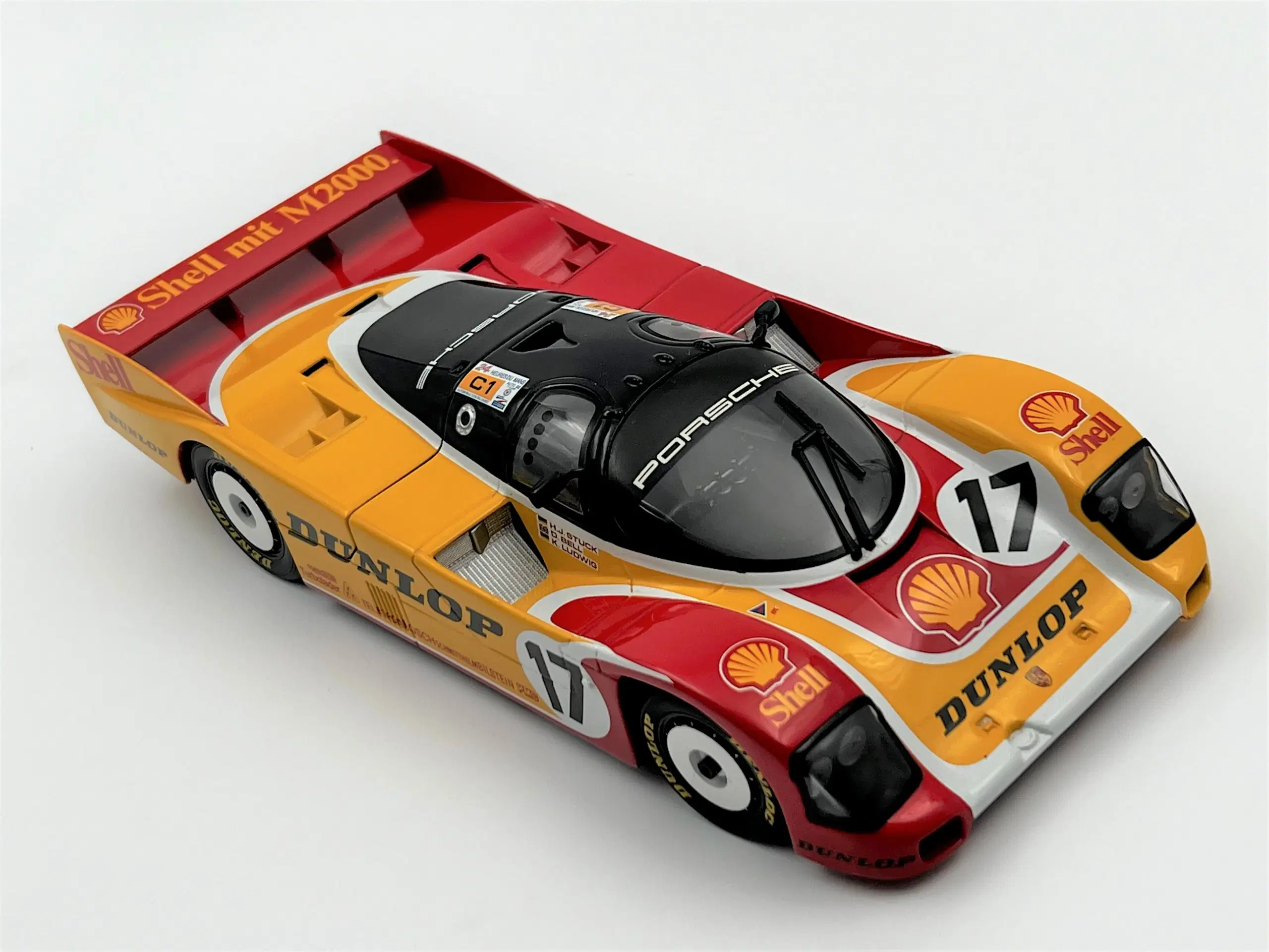 1988 Porsche 962C #17 - Le Mans - 1:18