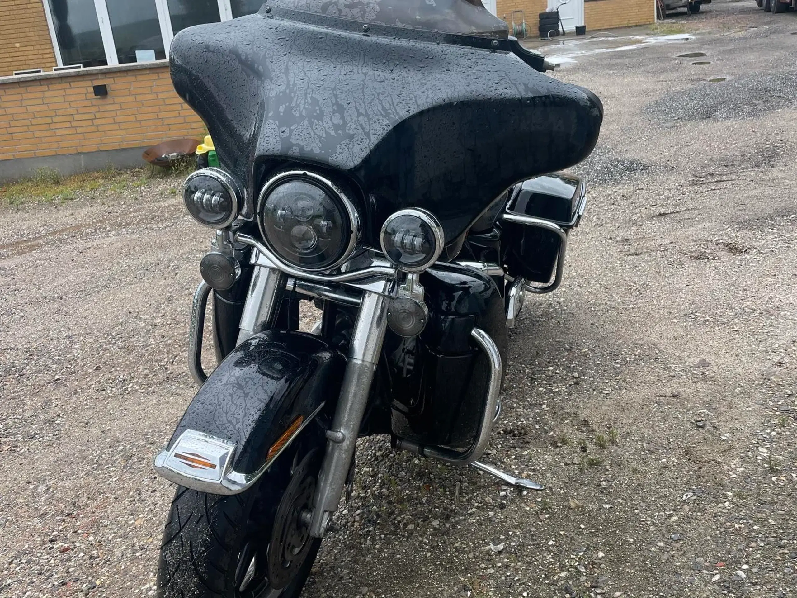 Harley Davidson Electra Glide Standart FLHT