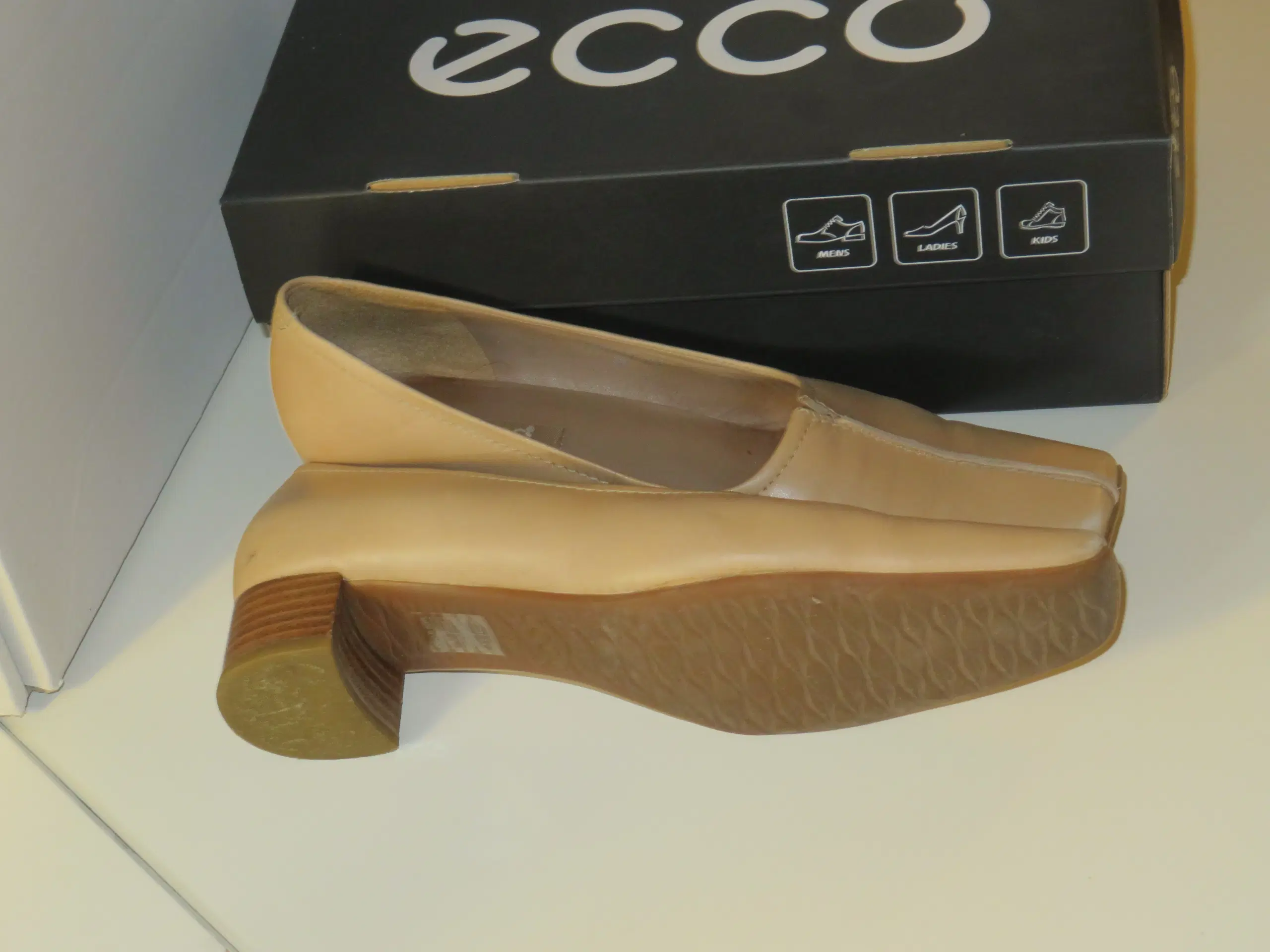 Str 39 Pumps Ecco sandfarvet