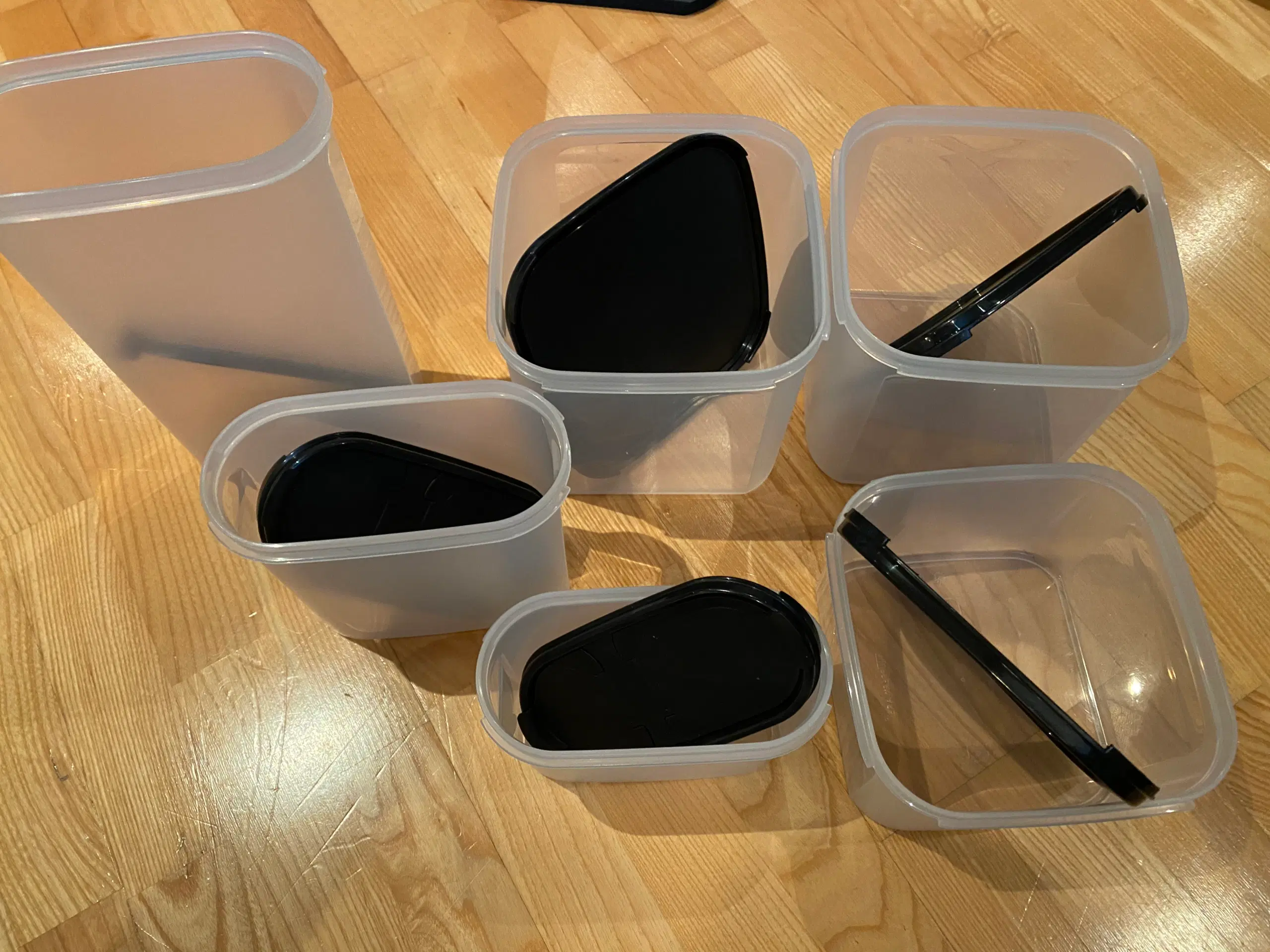 Tupperware opbevarings bokse