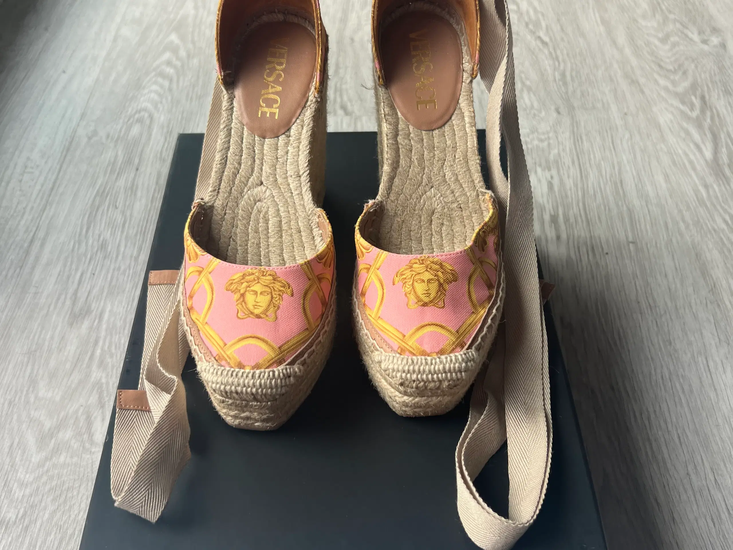 Versace wedge espadrillers i str 36