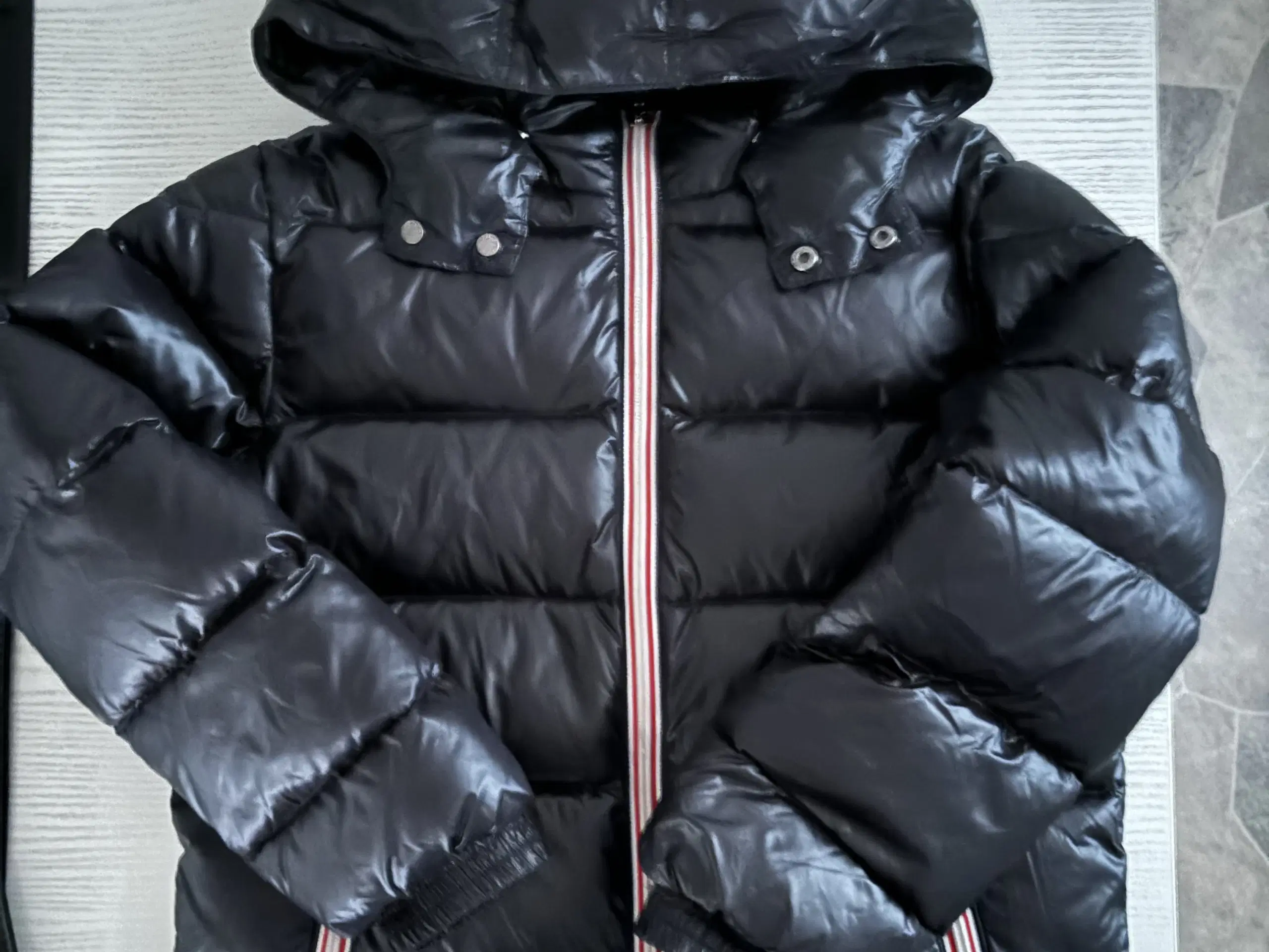 Dunjakke Moncler str 134/140