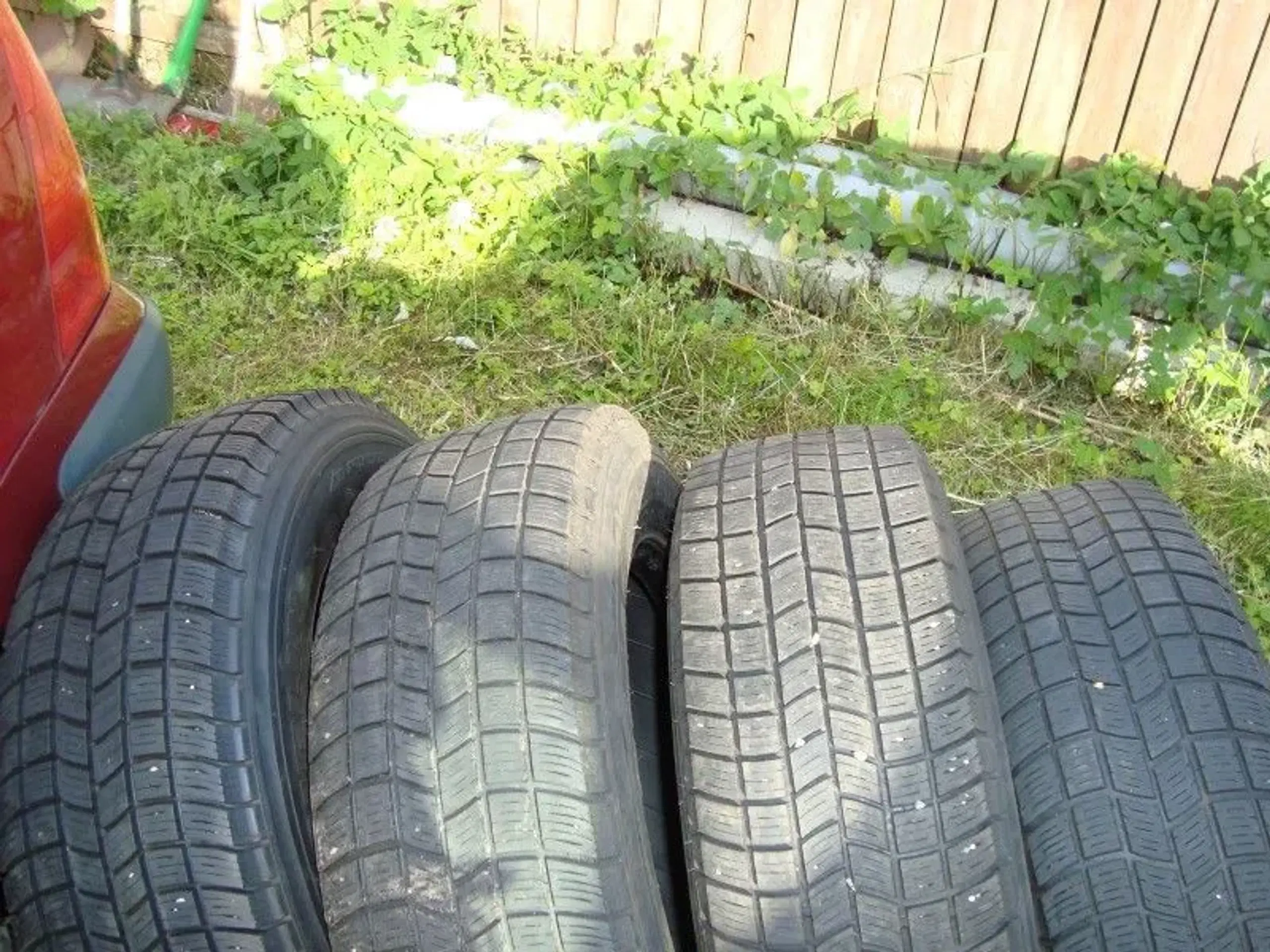 4stk vinterdæk Michelin Alpin 4x4 215 70 16 100s