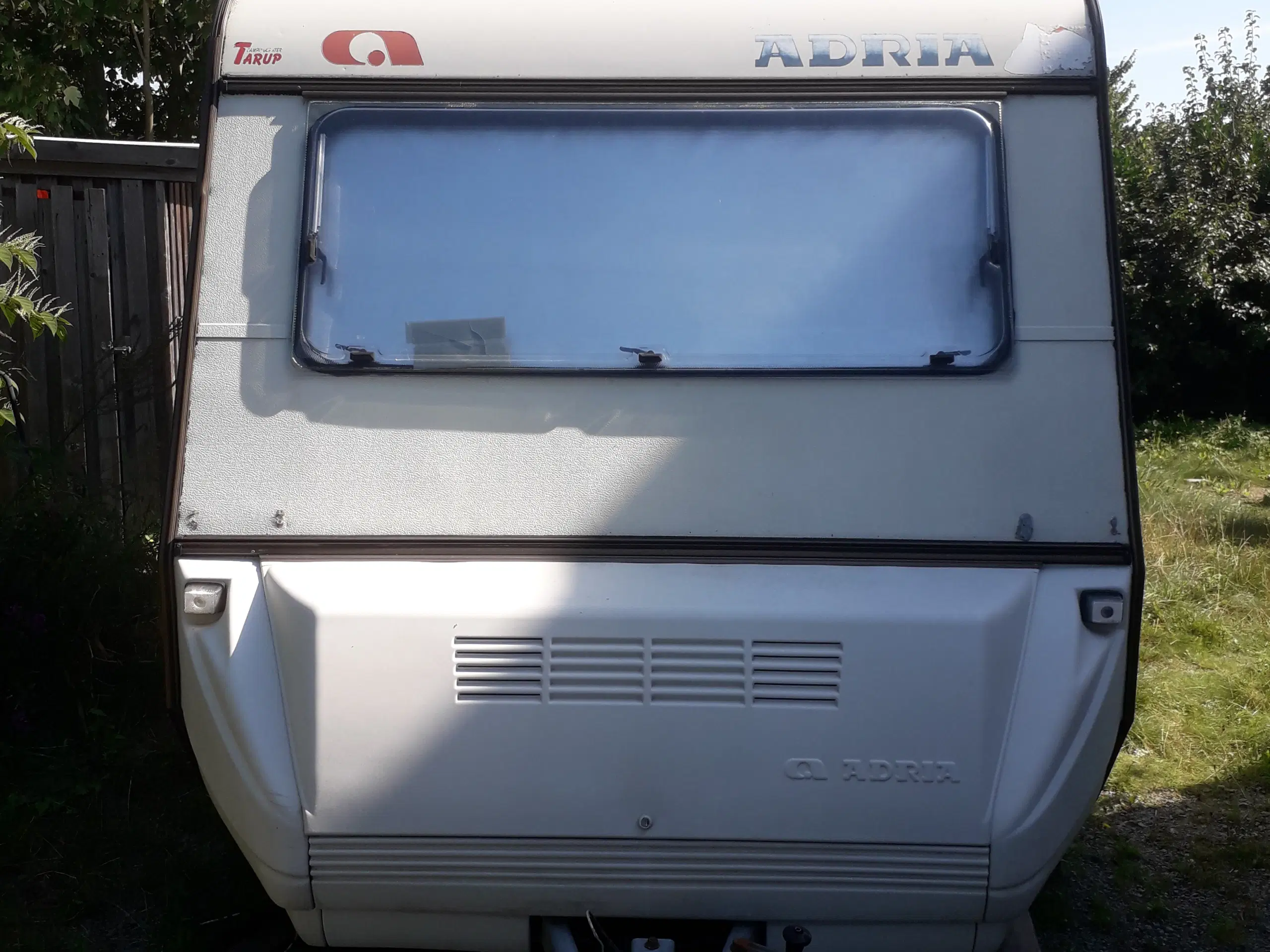 Campingvogn Adria Optima 410