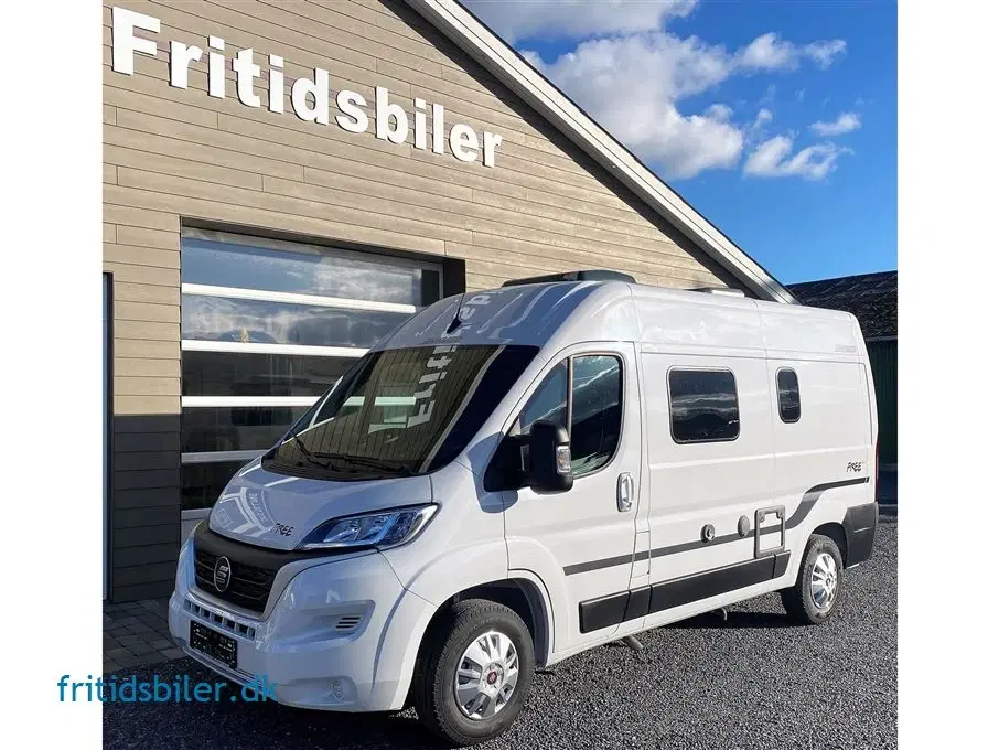 2024 - Hymer Free 540 120 Hk   Den lille city camper for 2 med alt hvad hjertet begære og masser af plads til de stille afkroge af verdenen eller den skønne storbys ferie