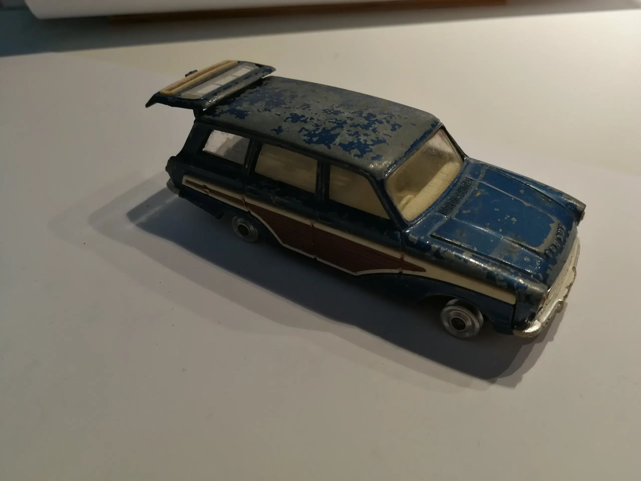 Corgi nr 440 Ford Consul Cortina estate