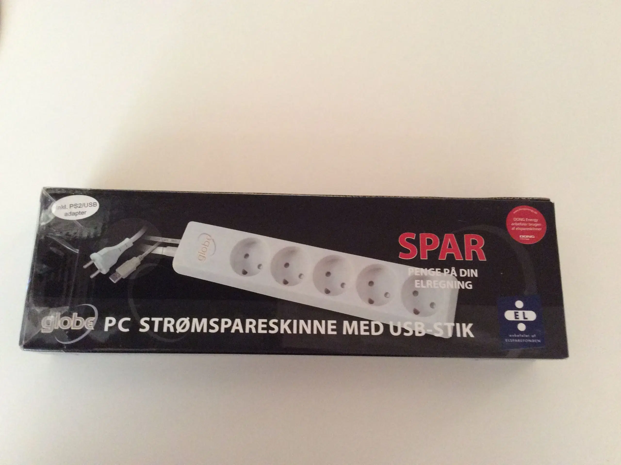 PC Strømspareskinne med USB-stik Globe 90 kr