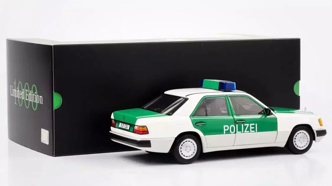 1:18 Mercedes E230 W124 Polizei