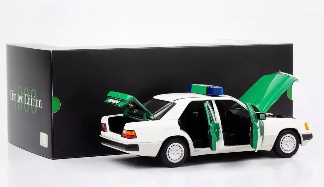 1:18 Mercedes E230 W124 Polizei