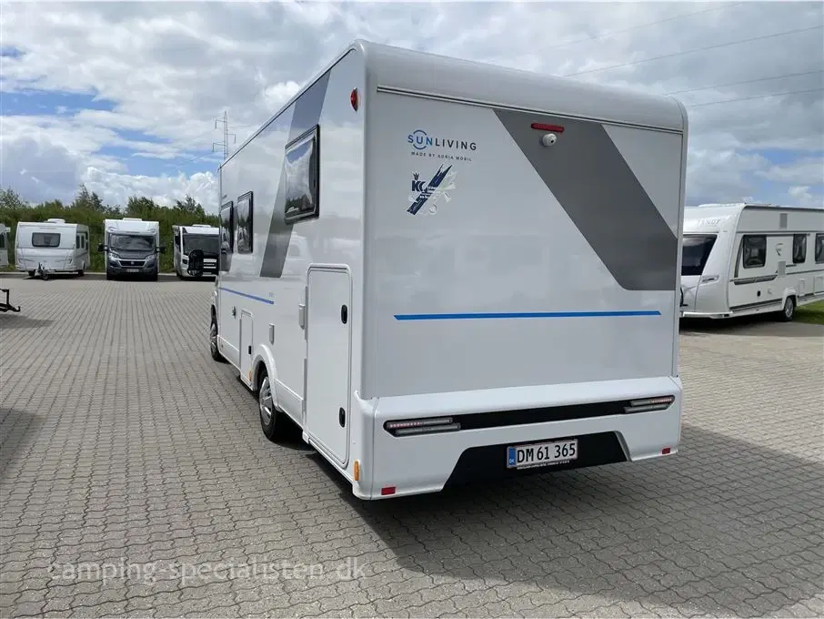 2023 - Sun Living S 75 SC   Sun Living S 75 SC kan se i uge 28 hos Camping-Specialistendk