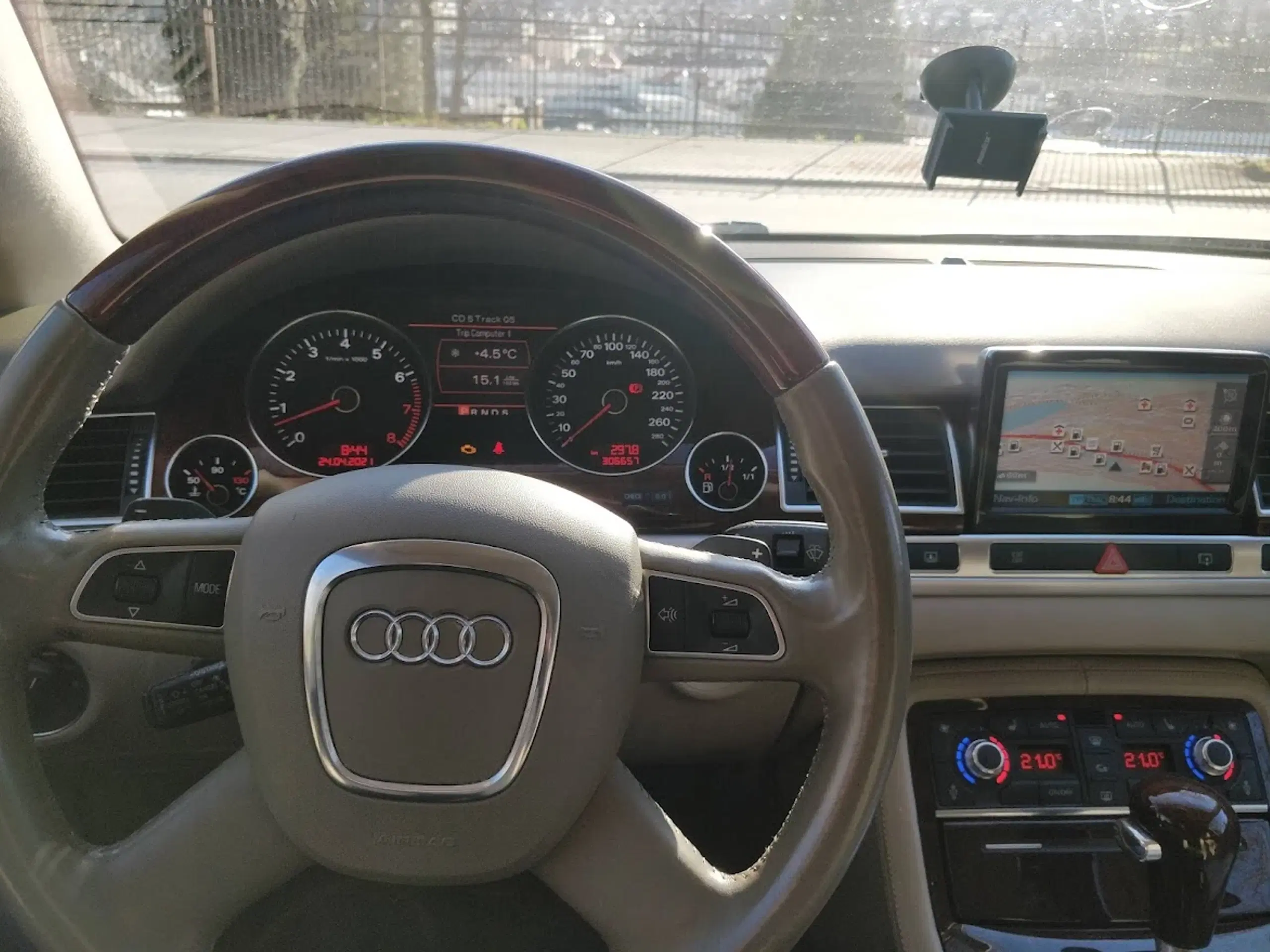 Audi A8 W12 L