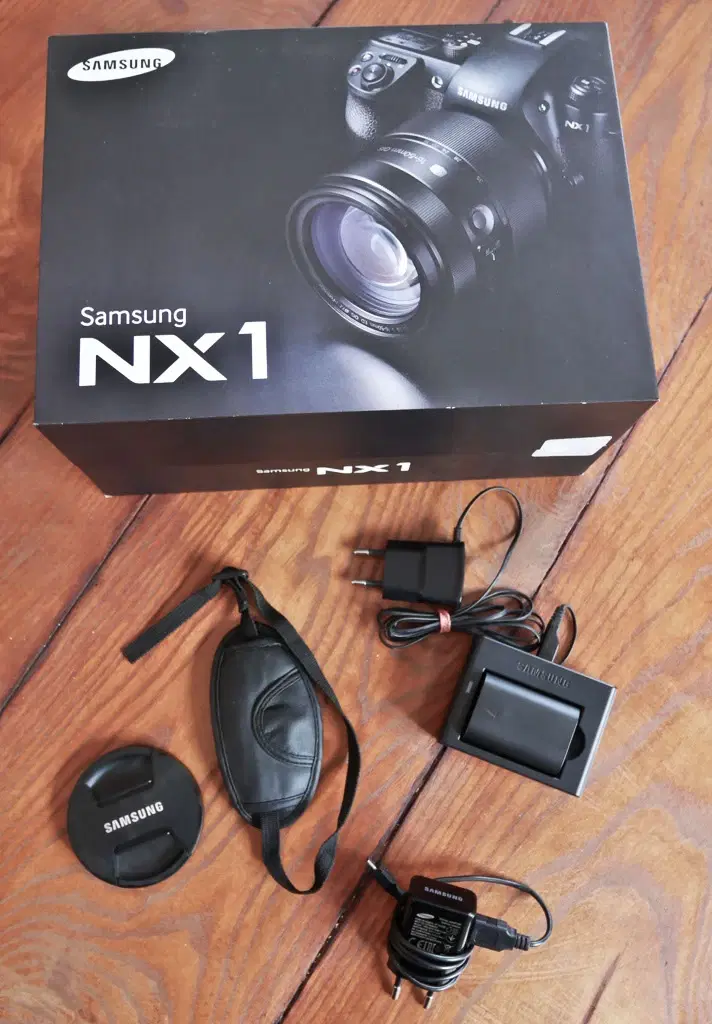 Samsung NX1