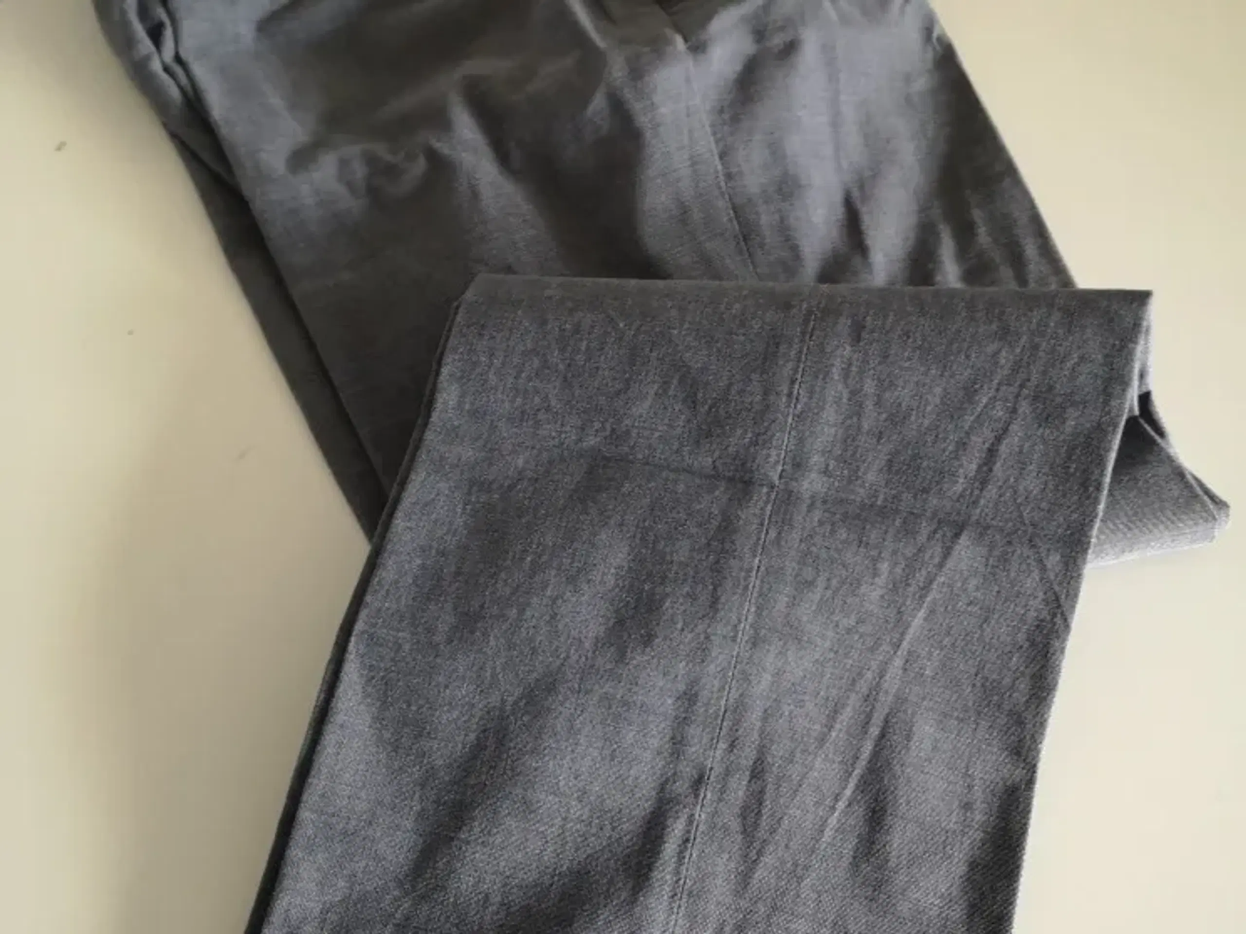 Hugo Boss gabardine bukser Kollektion