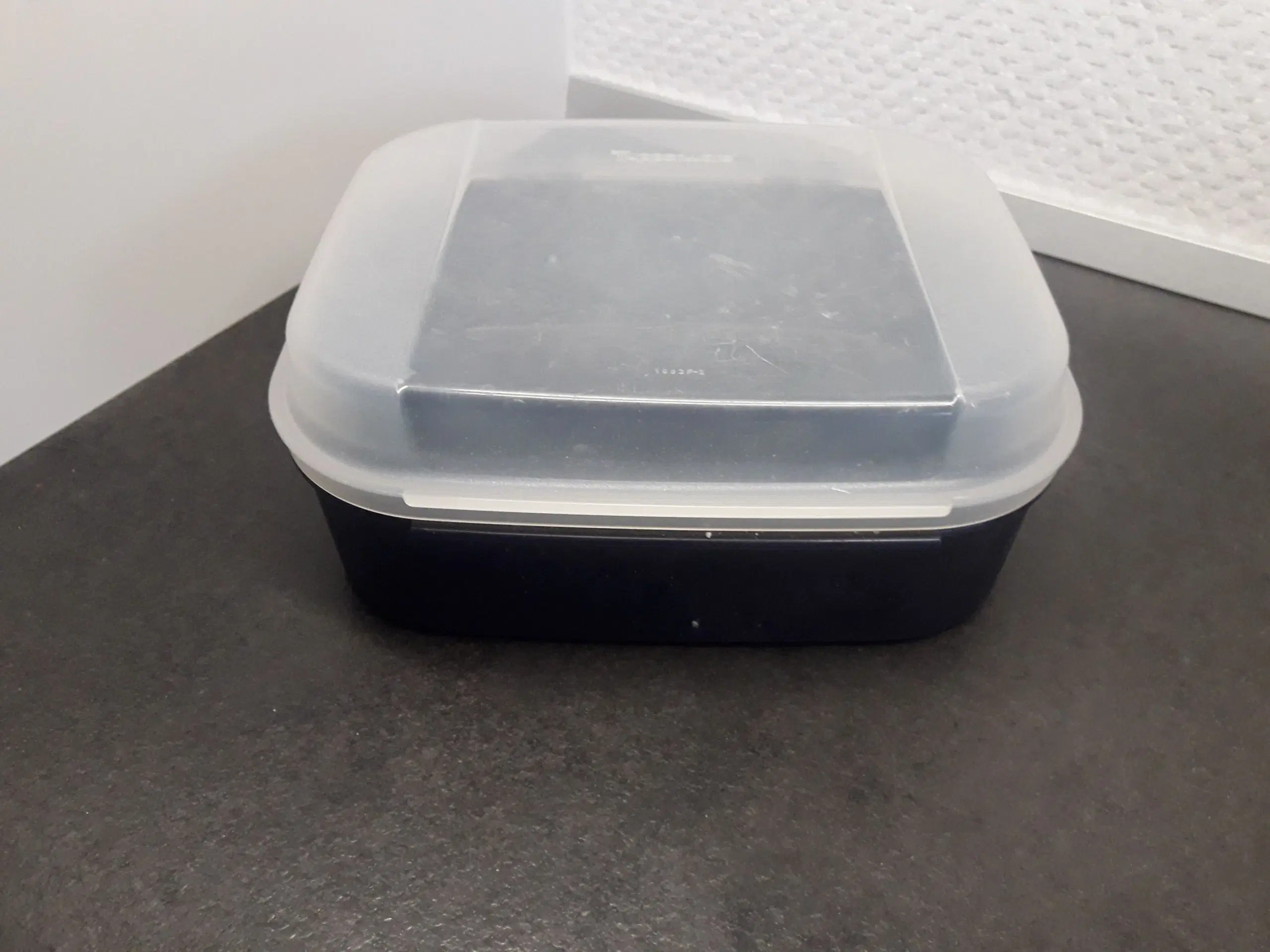 Tupperware box