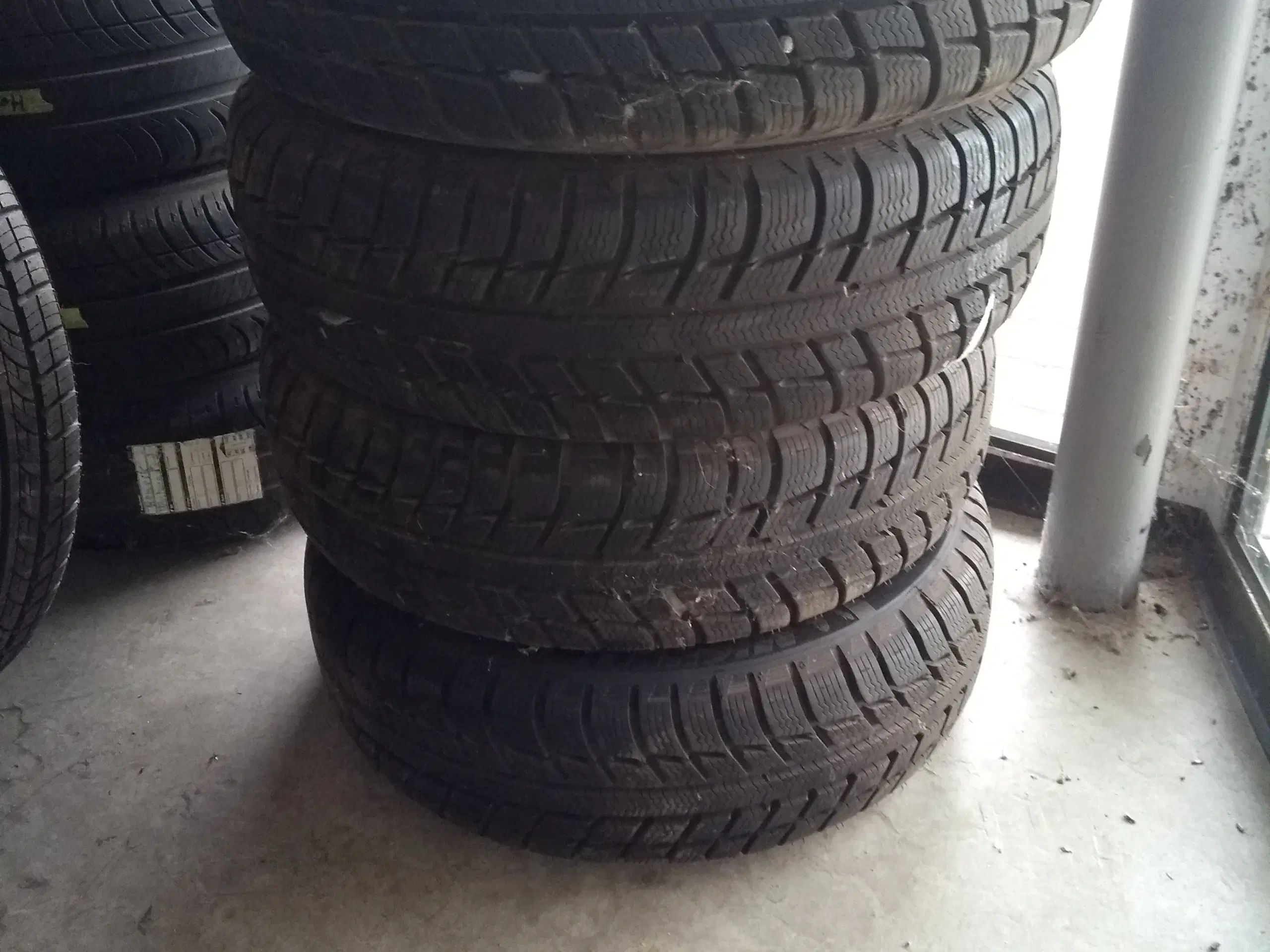 4 stk Michelin vinterdæk 185/65x14