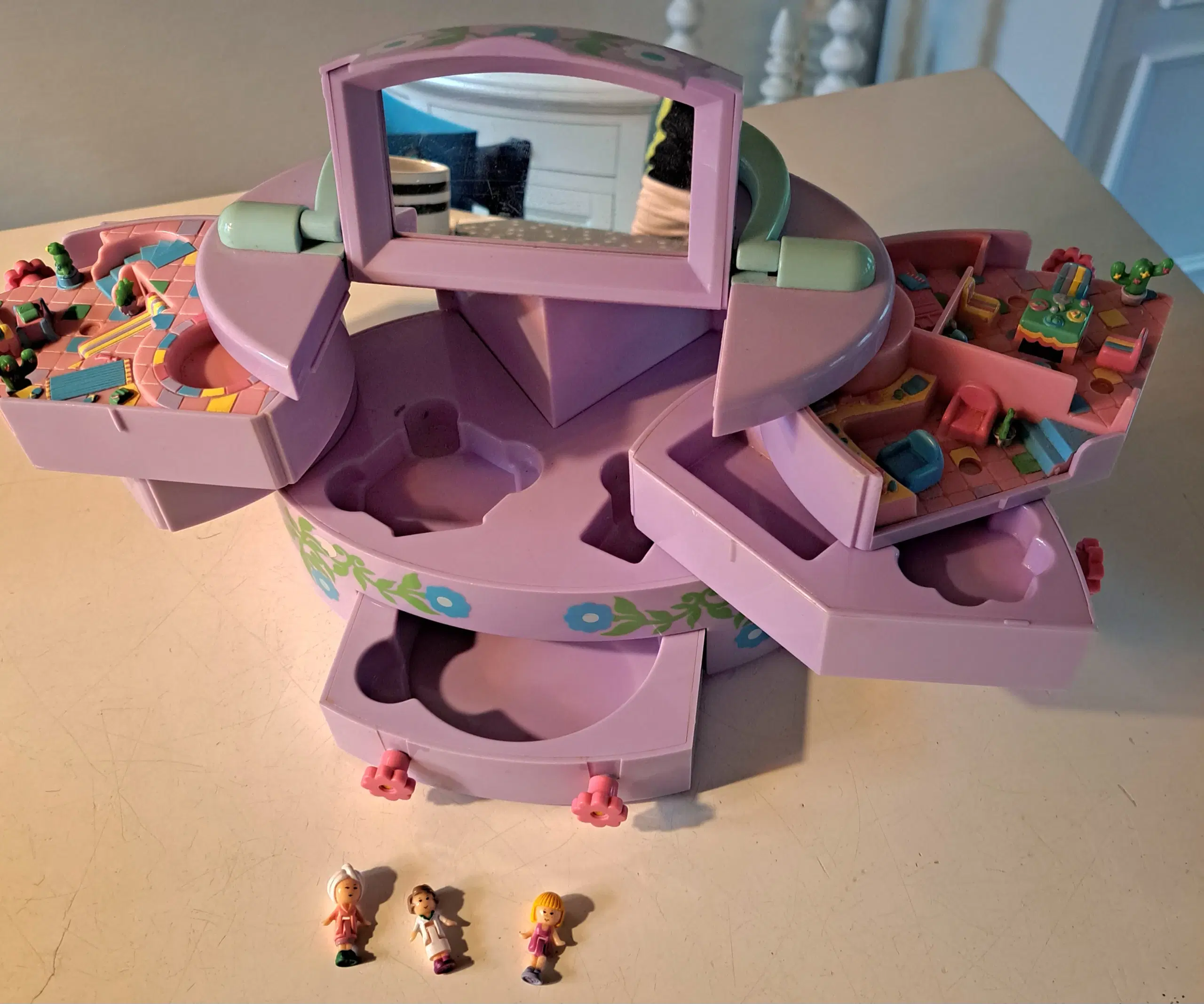 Polly Pocket smykkeskrin sminkebord