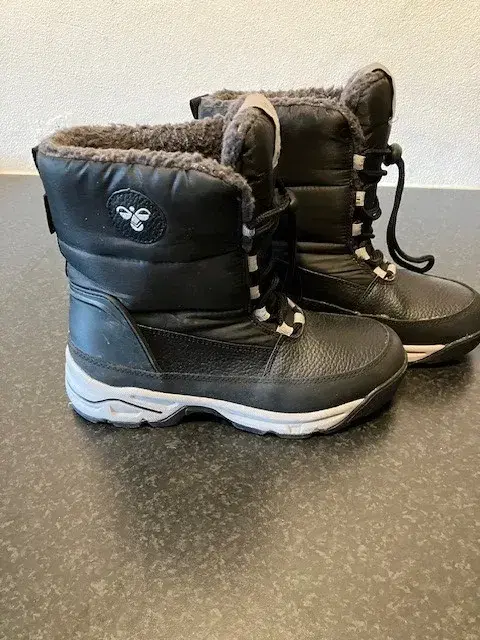 Hummel Snow Boot str 35 og 36