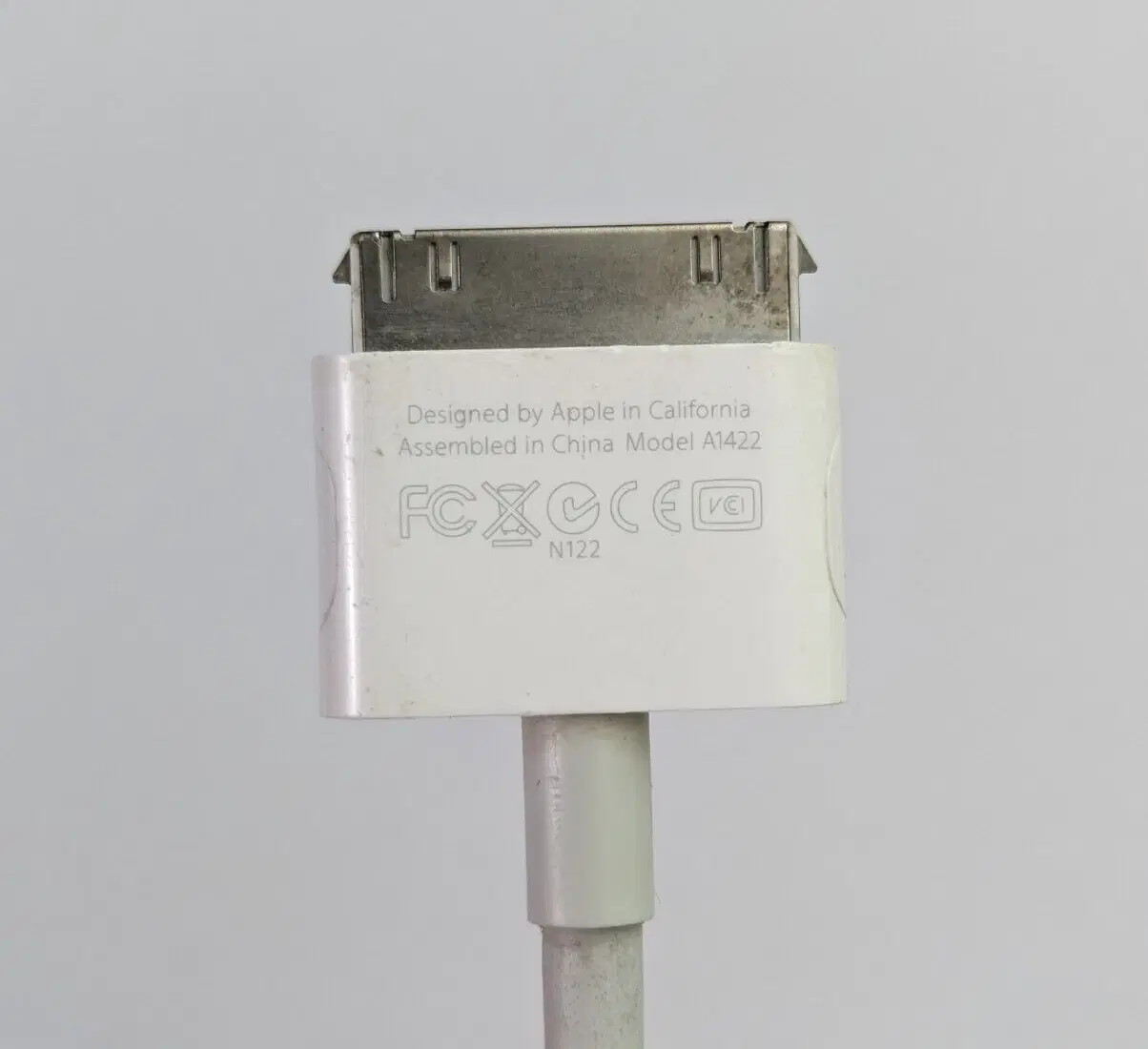 Apple 30-pin Digital A/V Adapter ( 2nd gen ) A1422